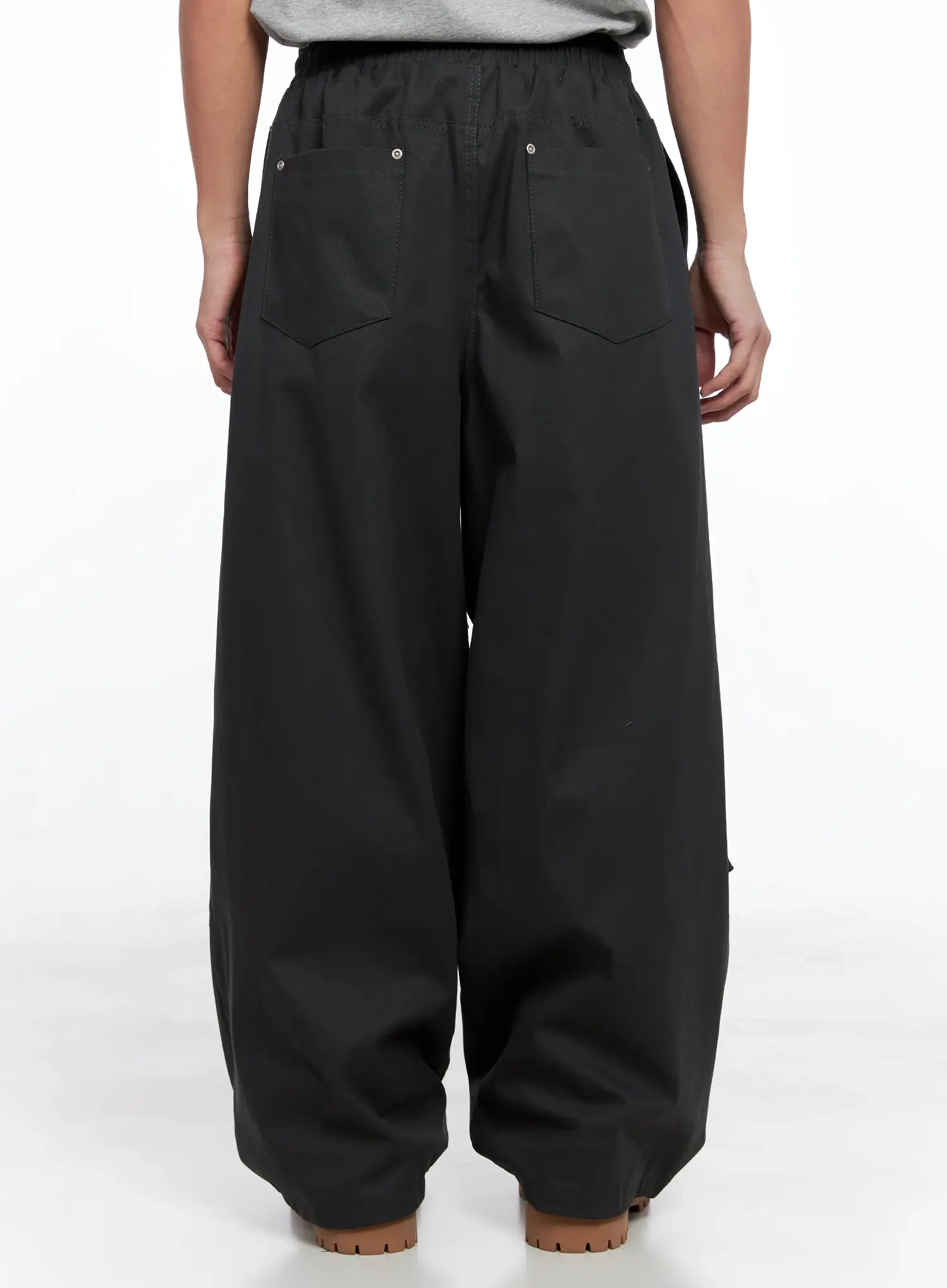 Men's Parachute Wide Pants IO506 - Image 8