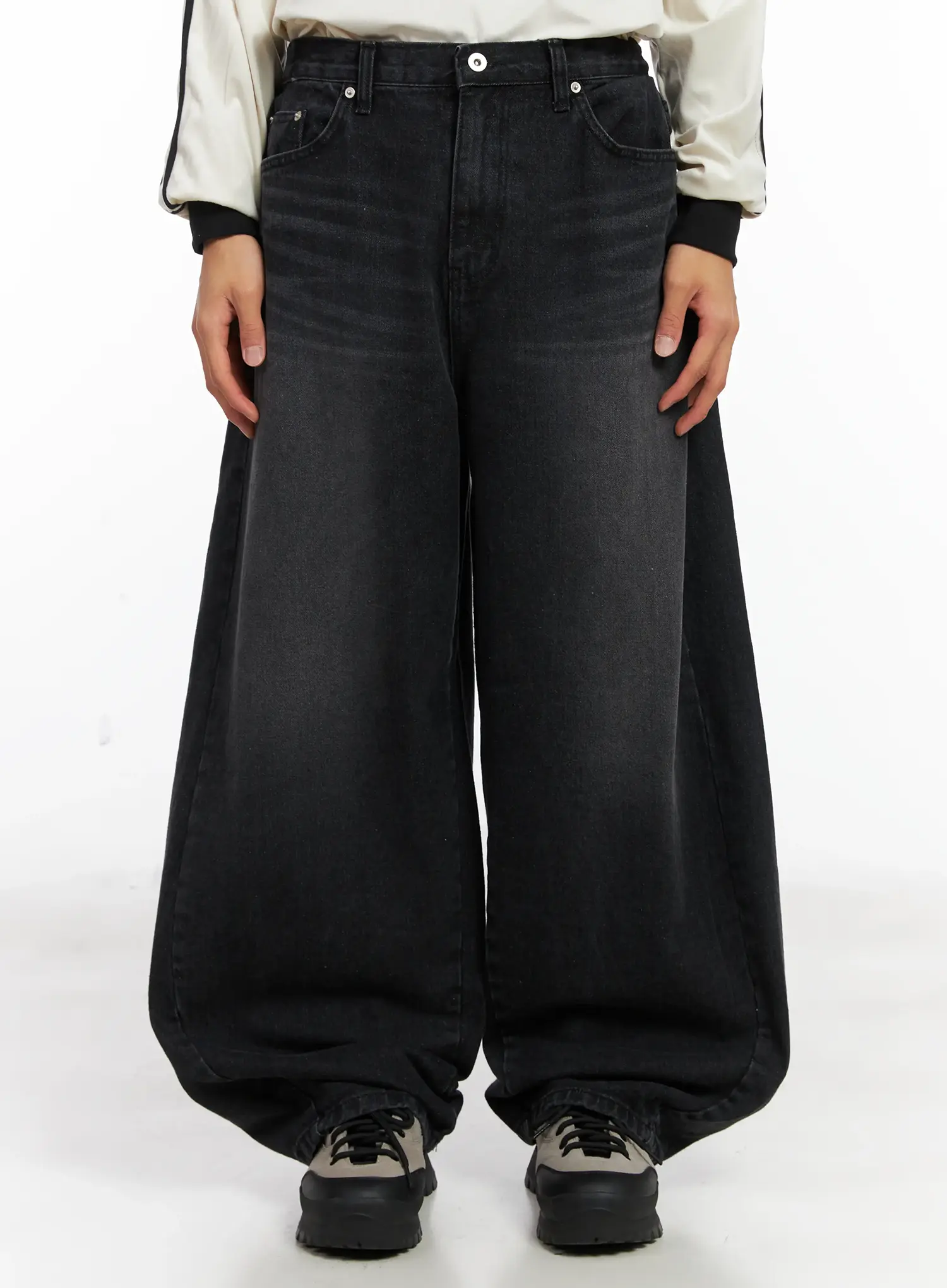 Men's Pintuck Wide Leg Jeans ID511