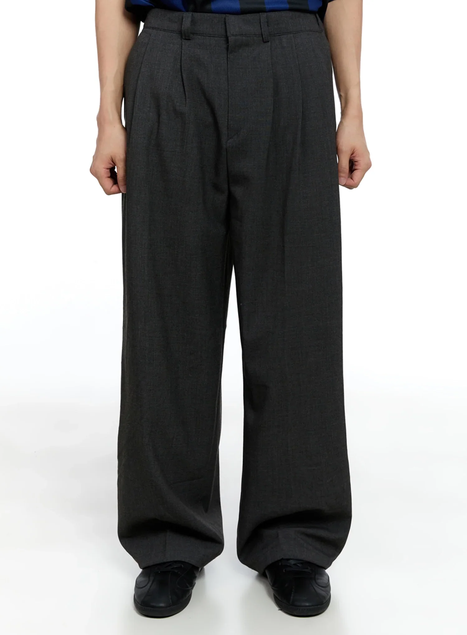Men's Pintuck Wide-Leg Pants IG520 - Image 2