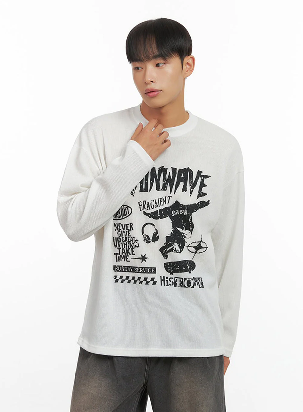 Men's Round Neck Graphic Top IO420