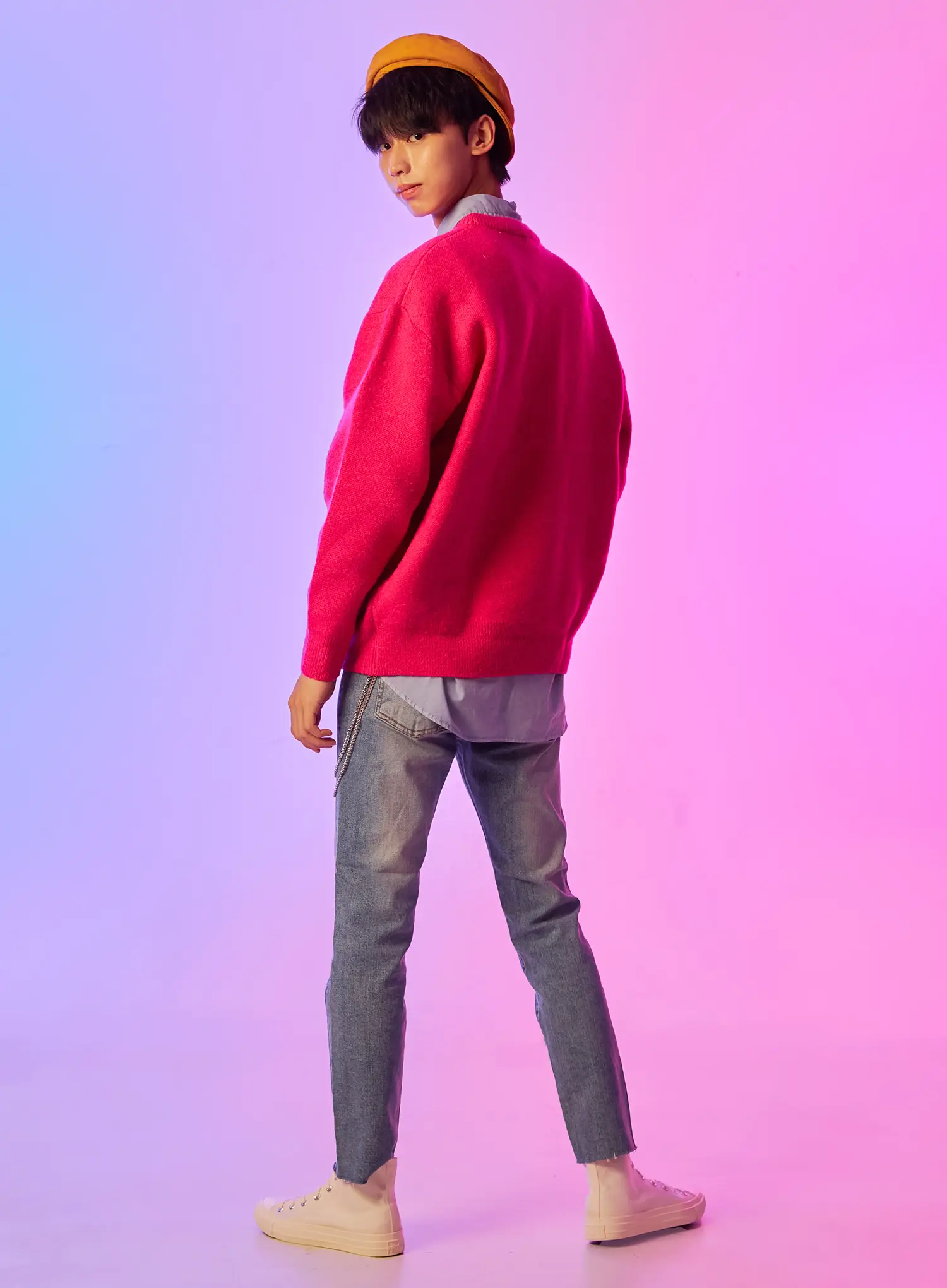 Men's Round Neck Sweater IO528 - Image 2