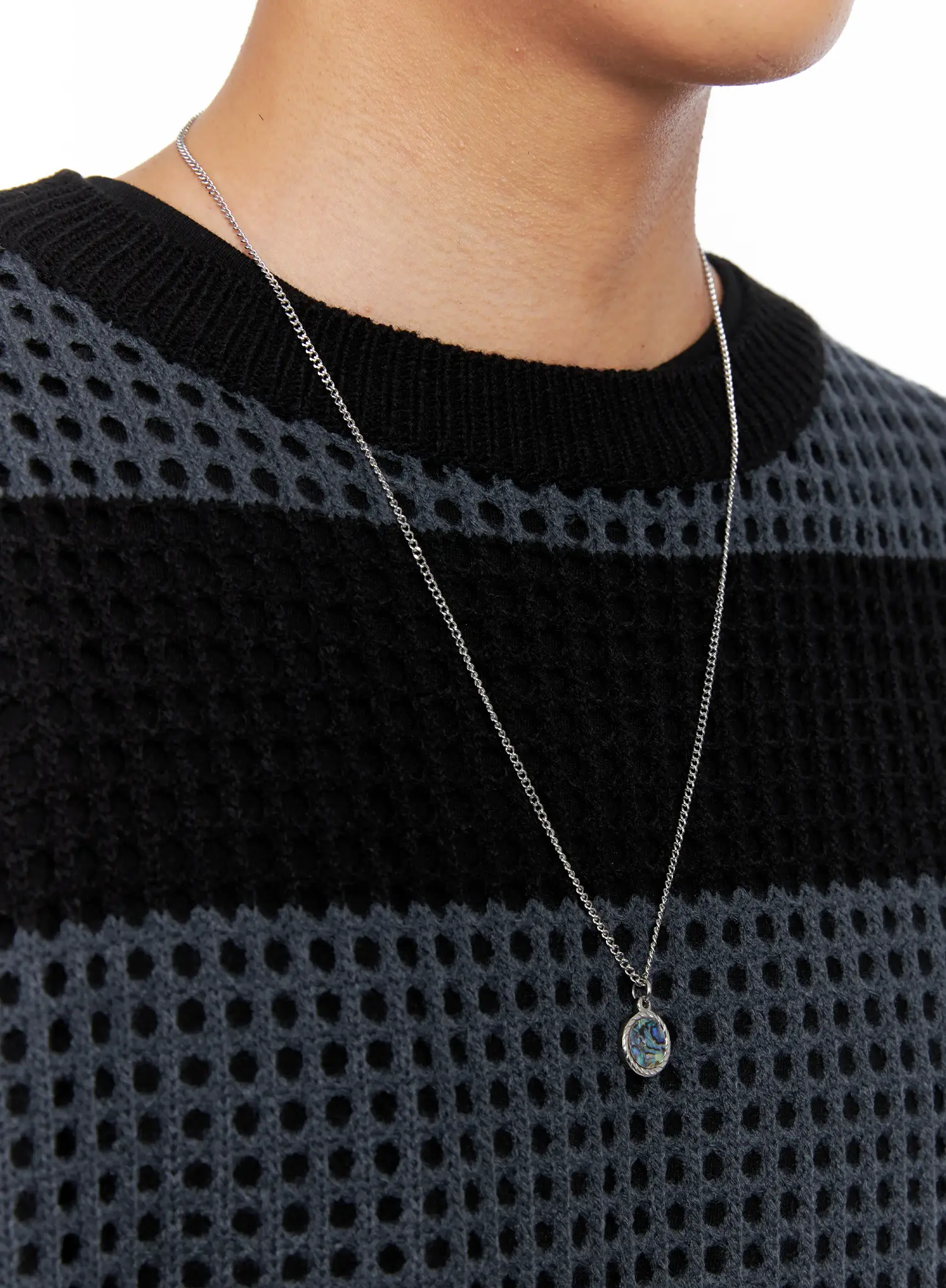 Men's Shell Pendant Necklace IS509 - Image 4