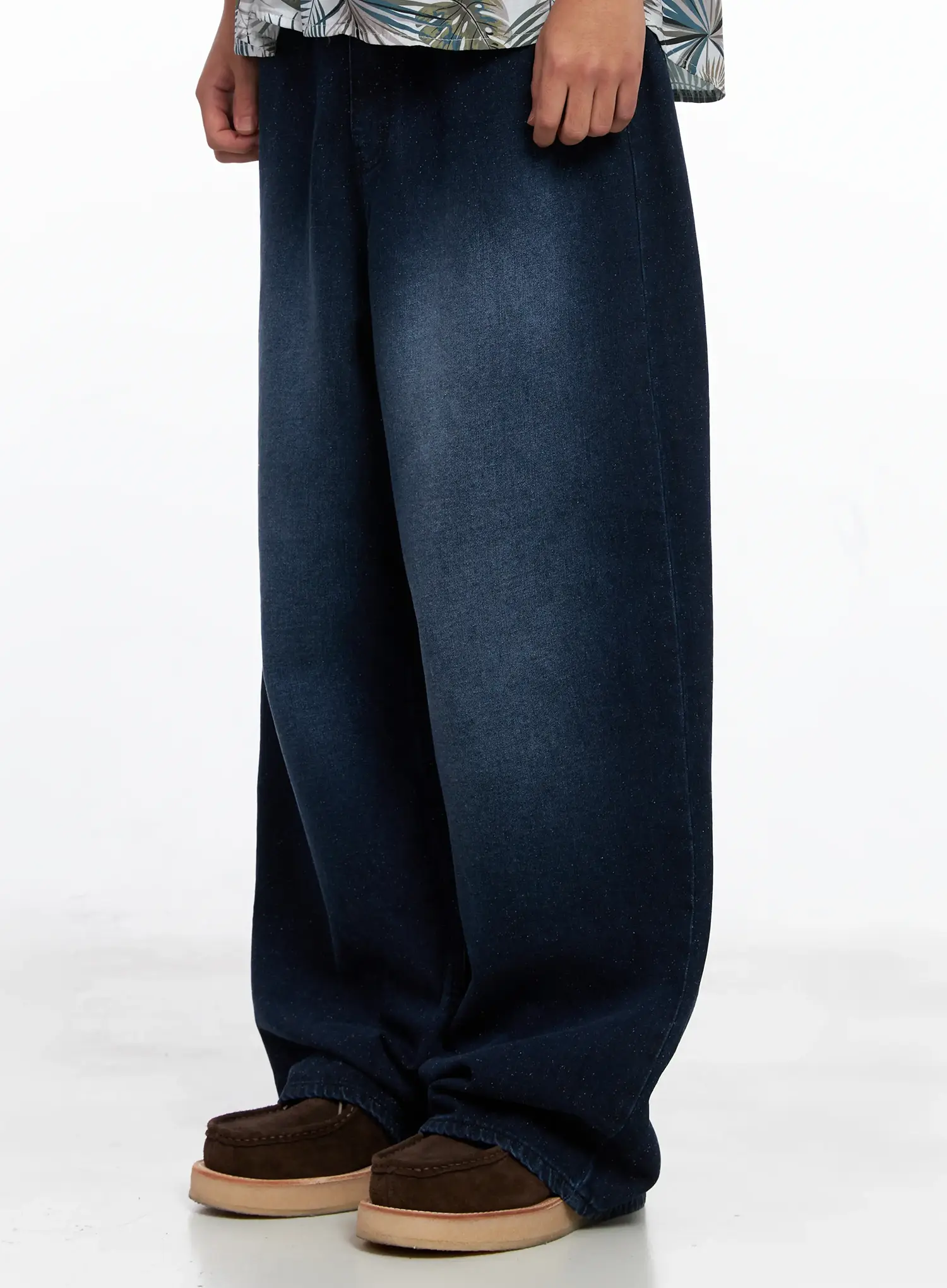 Men's Snowflake Print Wide Jeans IS510 - Image 5