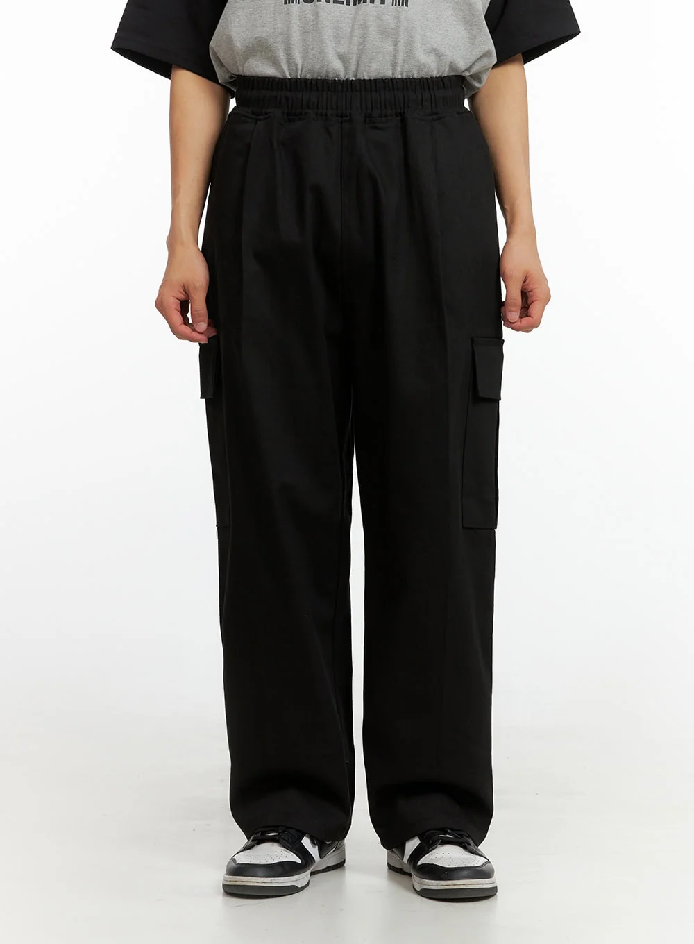 Men's Solid Cargo Pants (Black) IU412 - Image 2