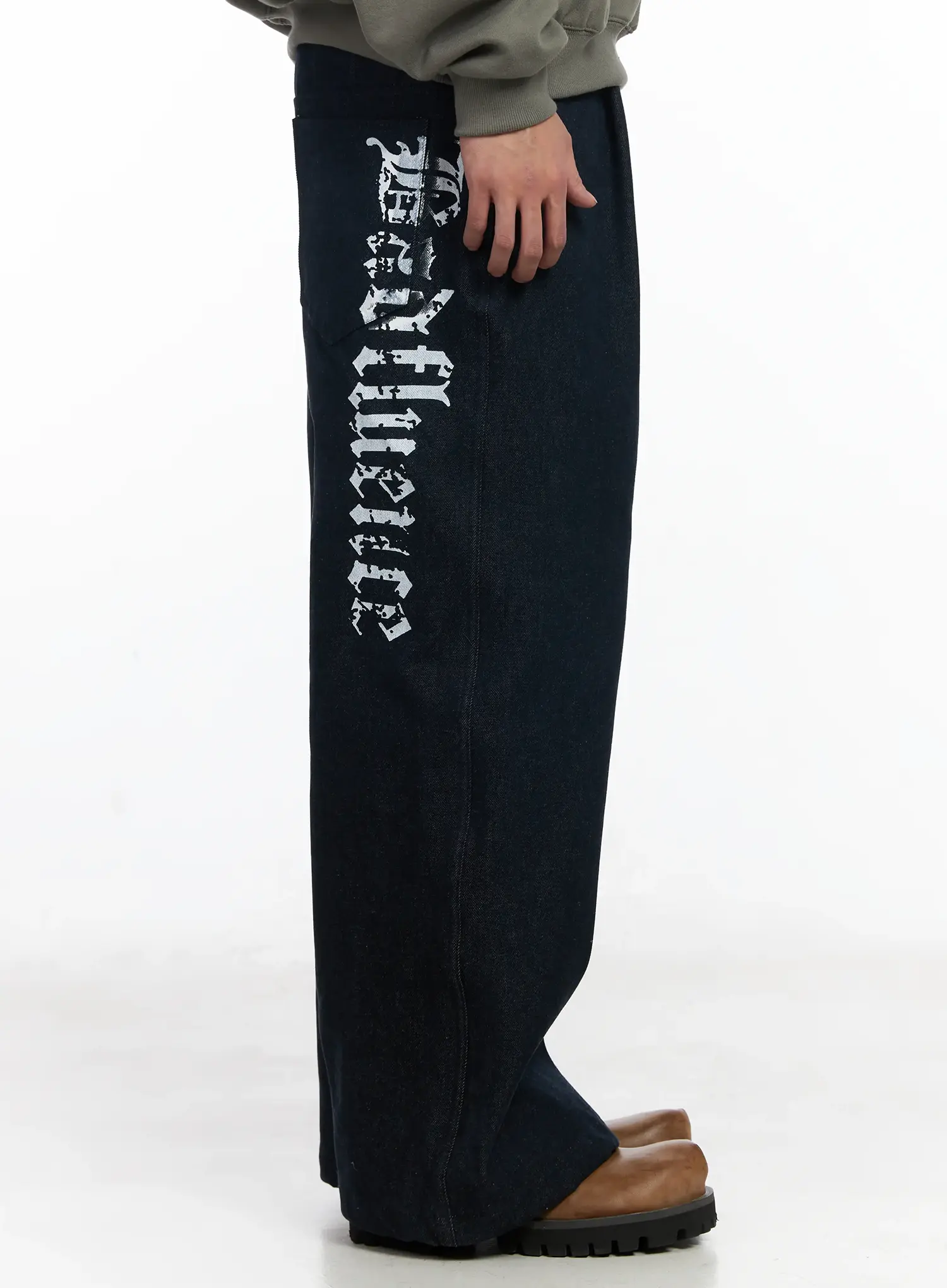 Men's Street Style Lettered Wide Jeans IJ521 - Image 8