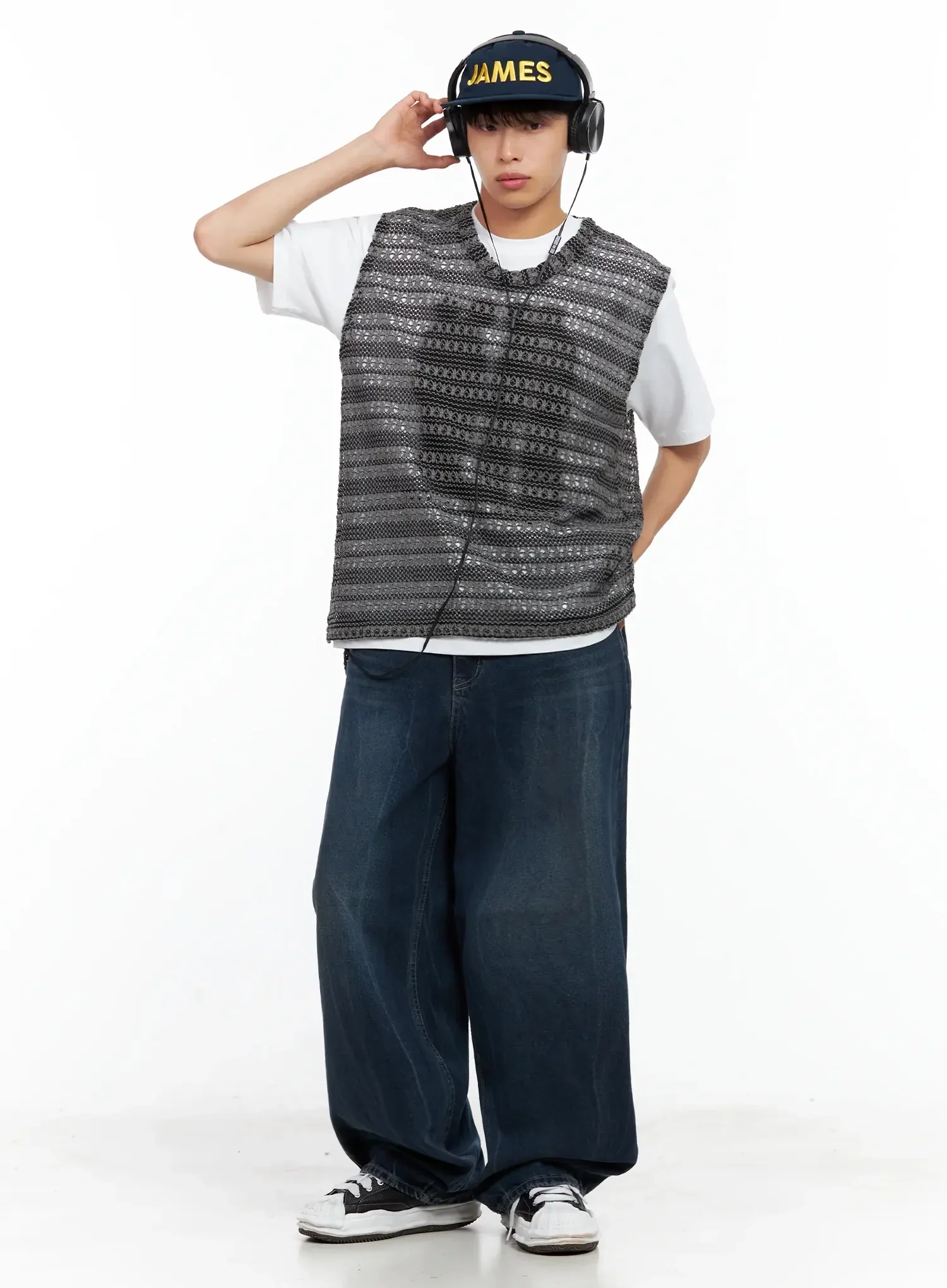 Men's Striped Knit V-Neck Vest IL516 - Image 14