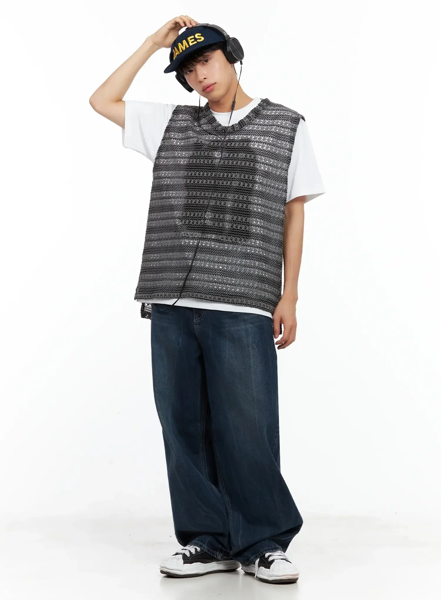 Men's Striped Knit V-Neck Vest IL516 - Image 3