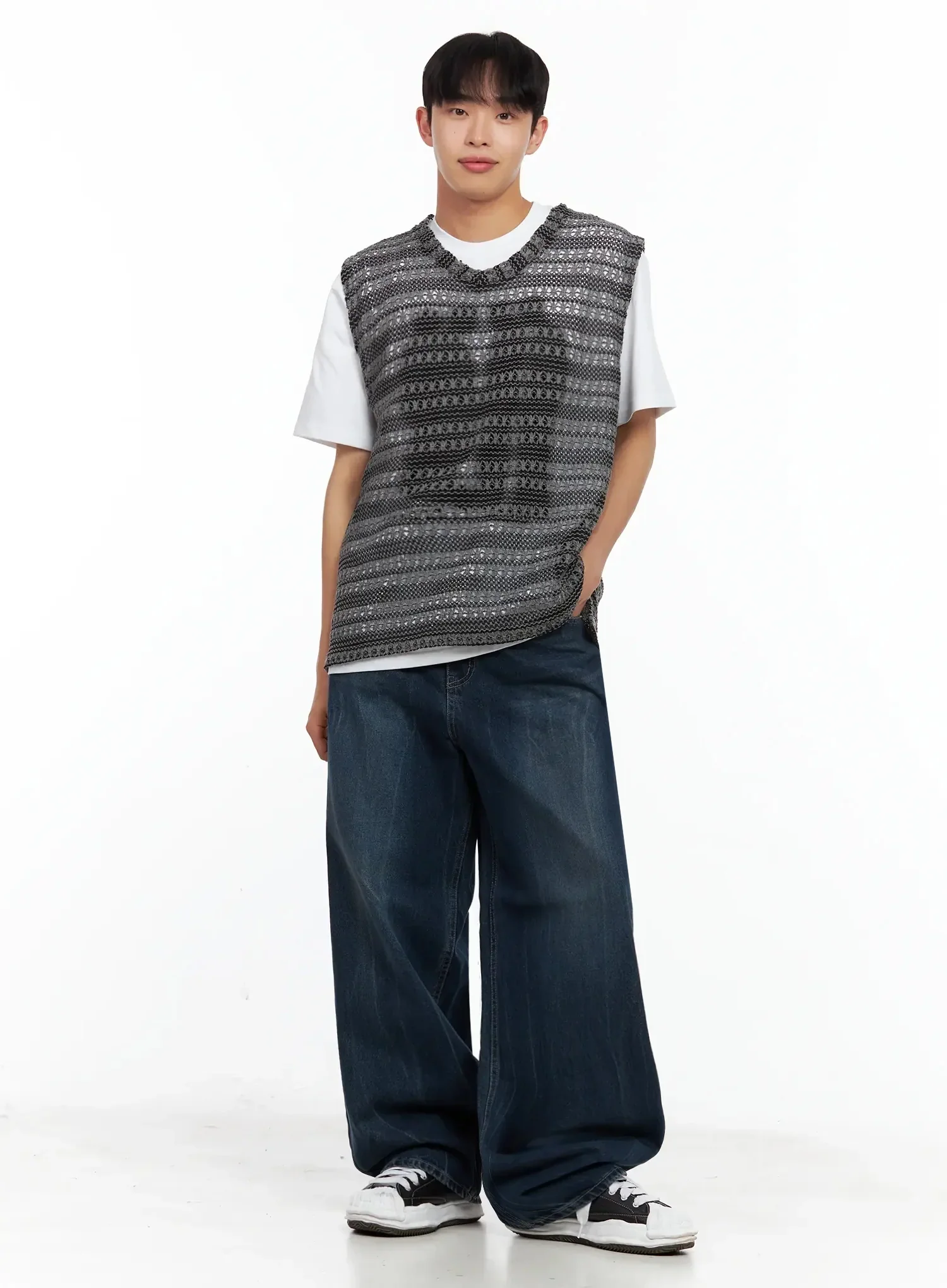 Men's Striped Knit V-Neck Vest IL516 - Image 7