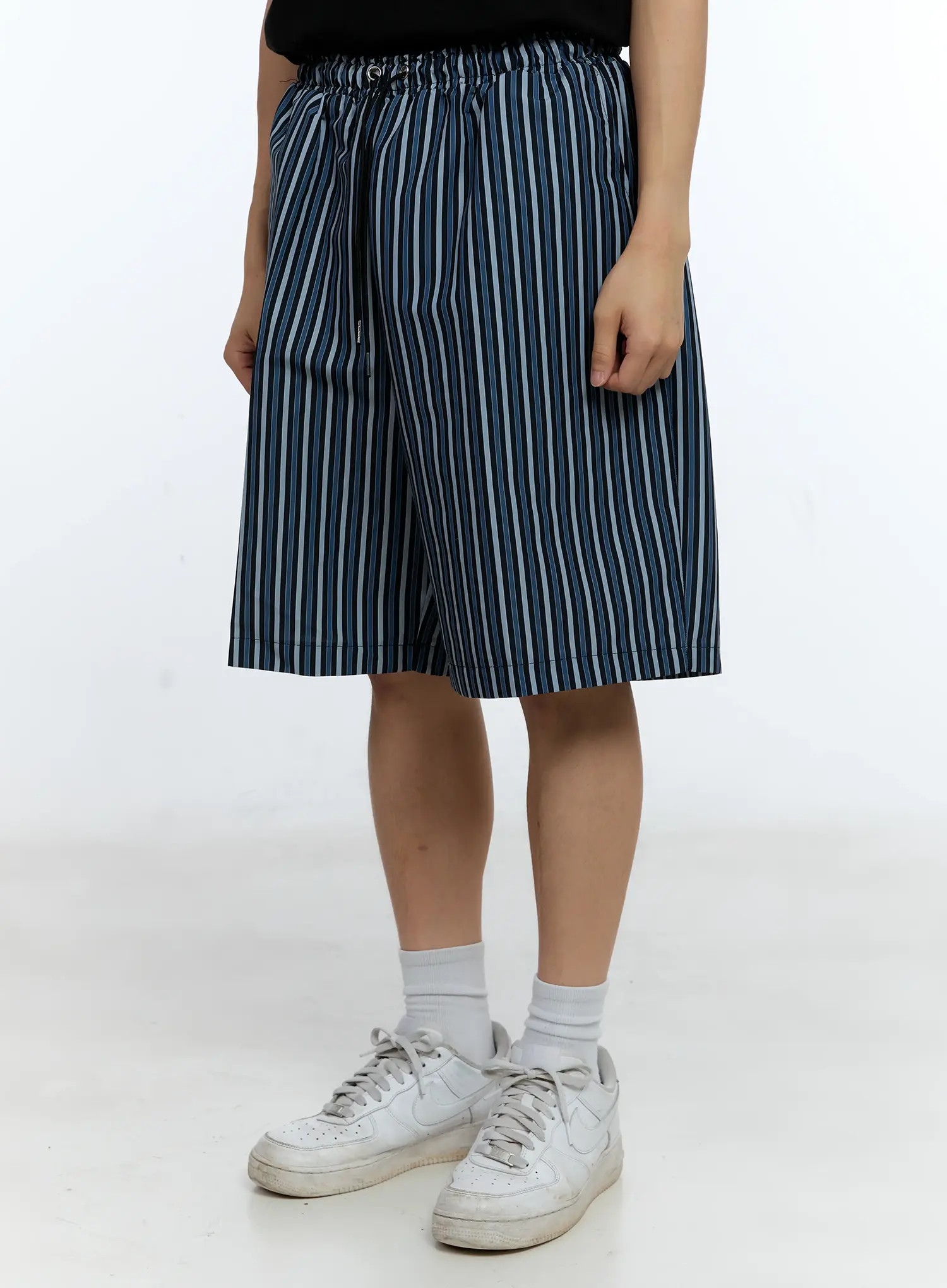 Men's Striped Straight-Leg Shorts IG515 - Image 4