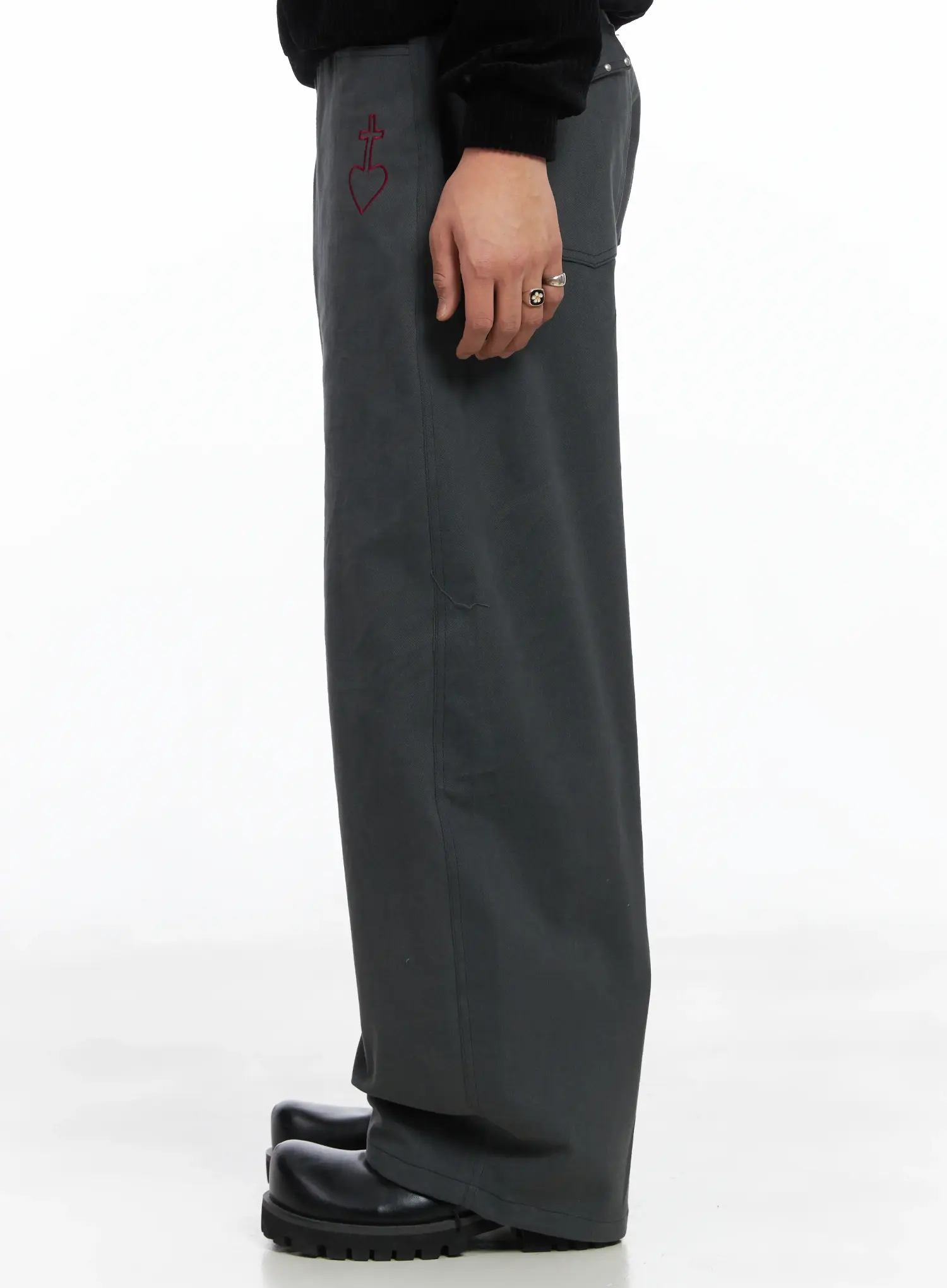 Men's Studded Graphic Wide Pants IJ512 - Image 7