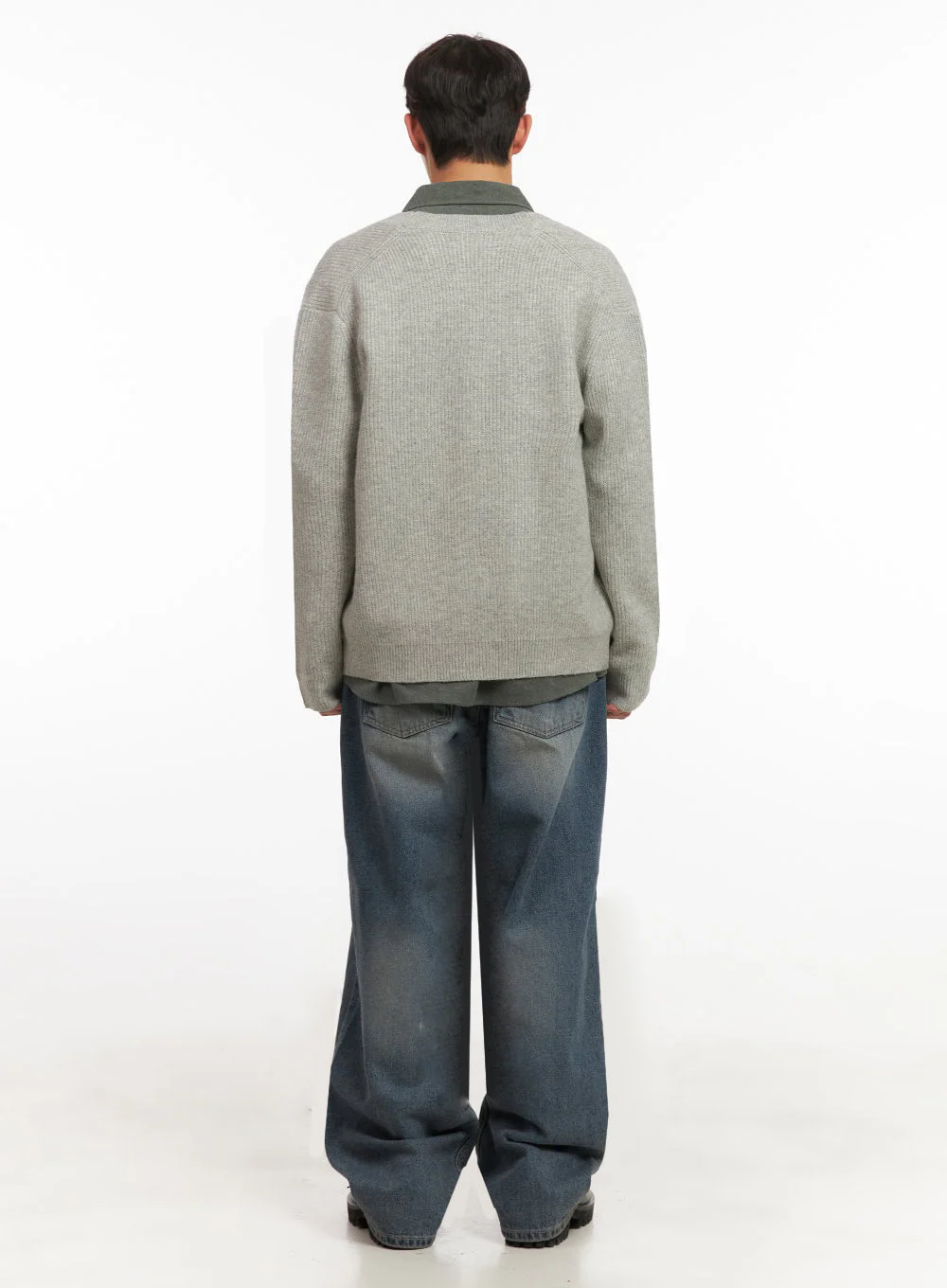 Men's V-Neck Buttoned Knit Cardigan ID431 - Image 9
