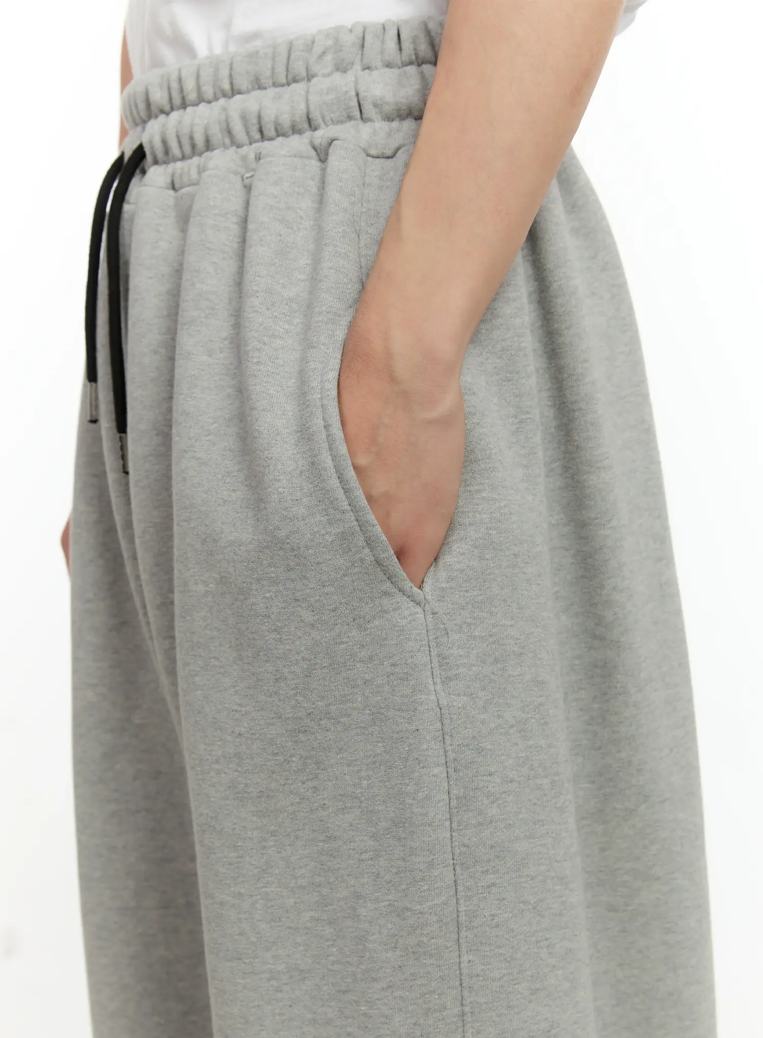 Men's Versatile Balloon-Fit Sweatpants IO531 - Image 7