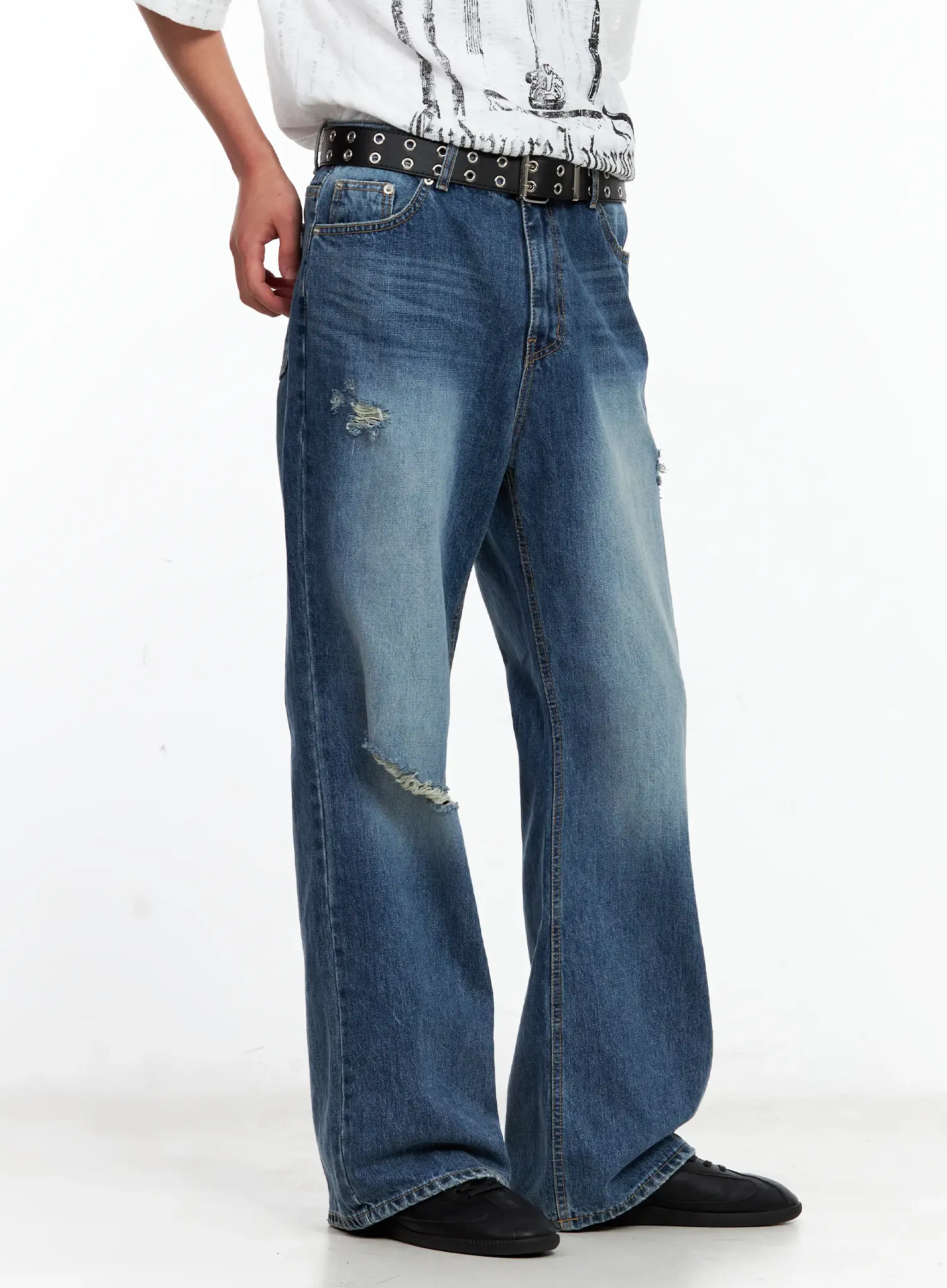 Men's Vintage Distressed Flare Jeans IL514 - Image 2