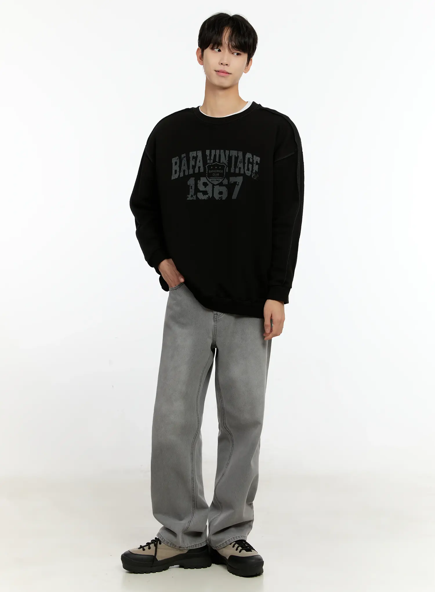 Men's Vintage Graphic Crewneck Sweatshirt IO531 - Image 2