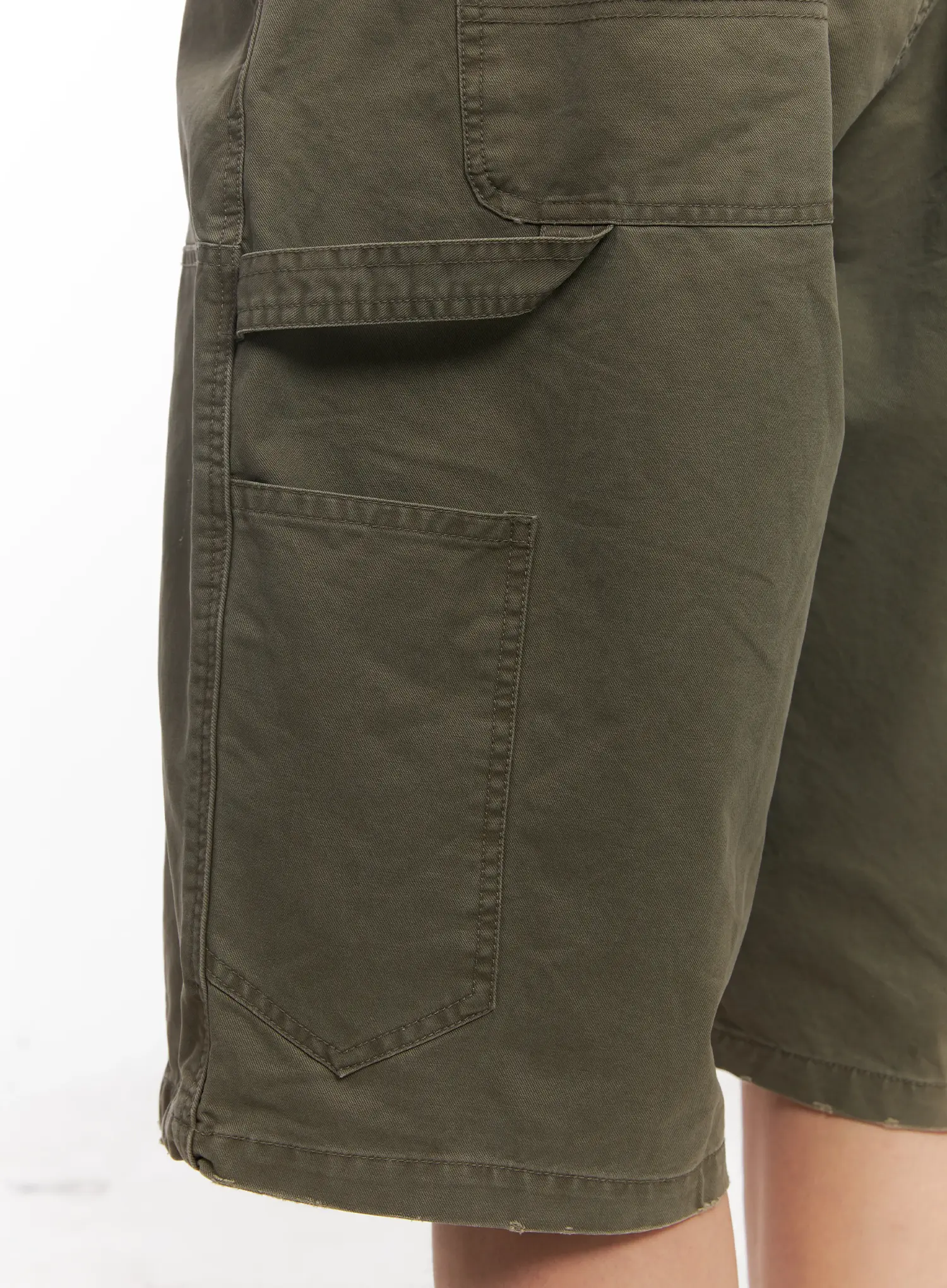 Men's Wide-Fit Bermuda Shorts IU519 - Image 7