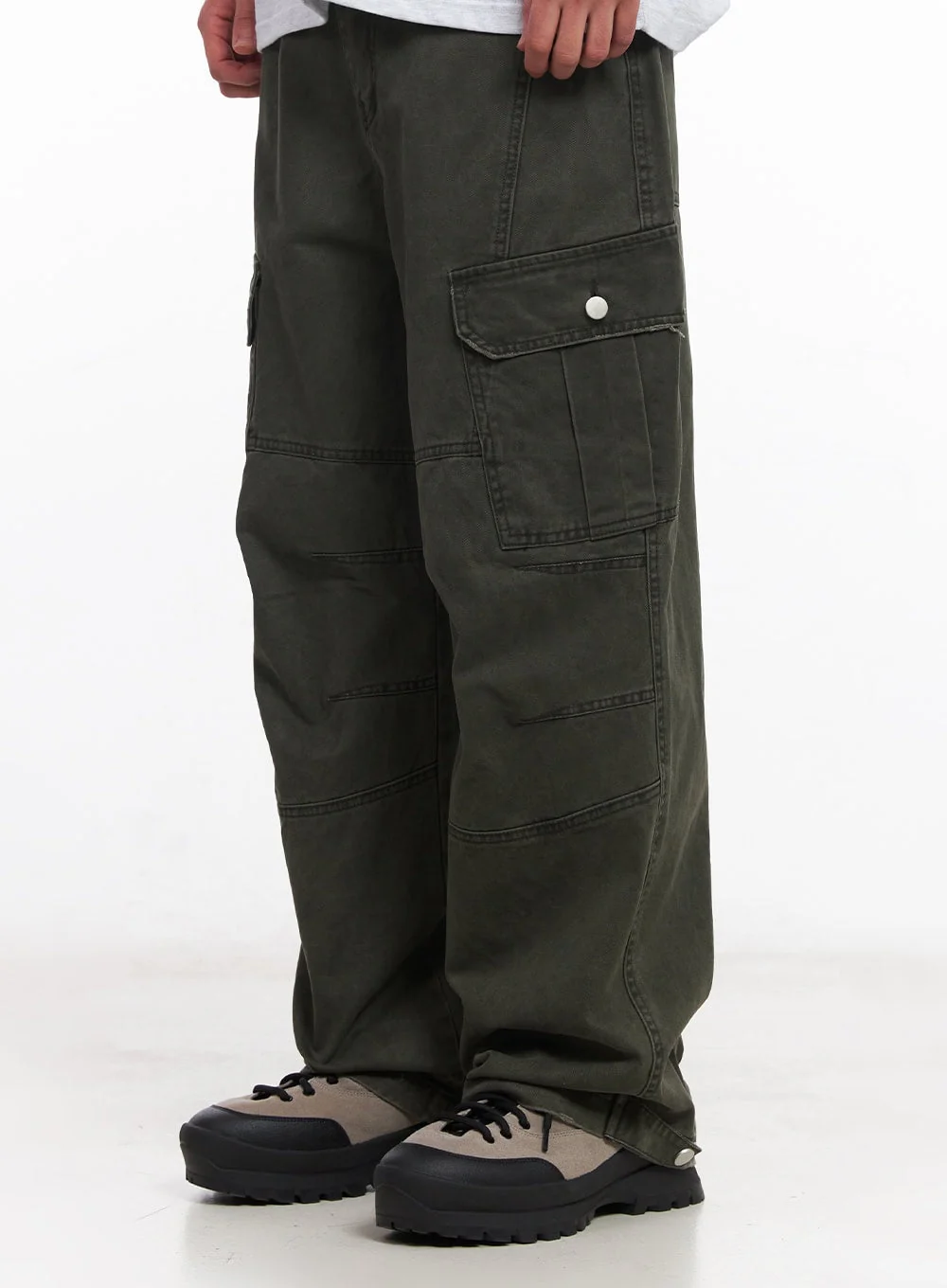 Men's Wide-Fit Cargo Pants IU512 - Image 2