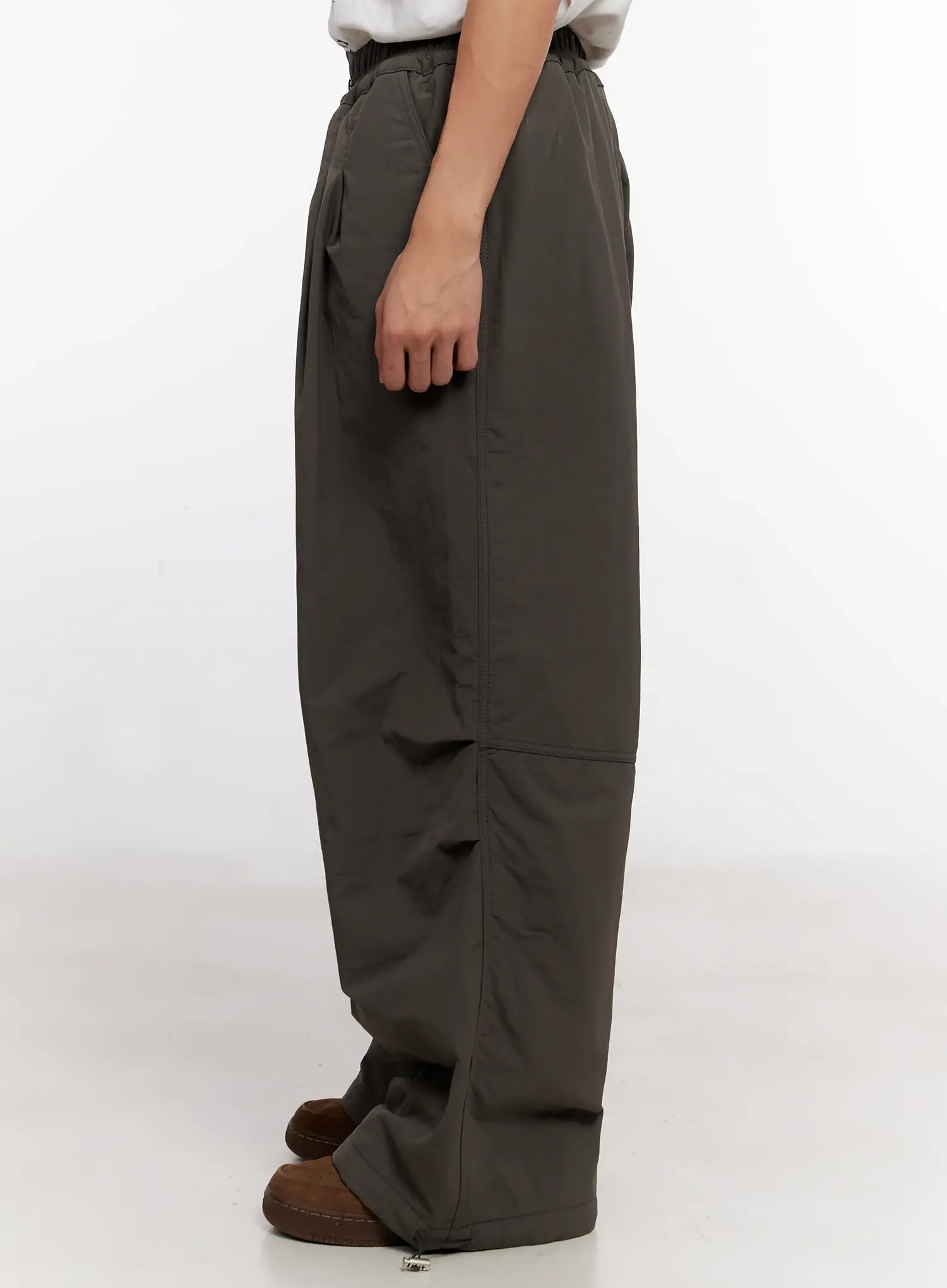 Men's Wide-Leg Parachute Padded Pants IO523 - Image 6