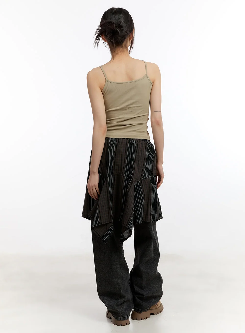 Mesh Knit Sweater with Belt and Tank Top CA508 - Image 11