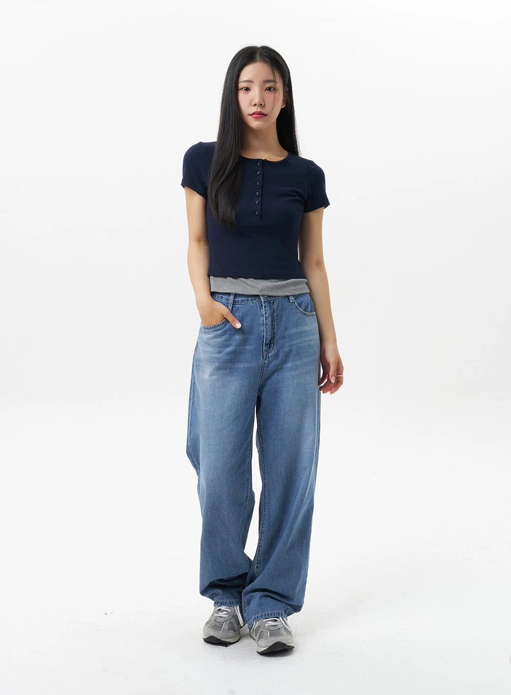Mid-Wash Baggy Jeans OU323 - Image 6