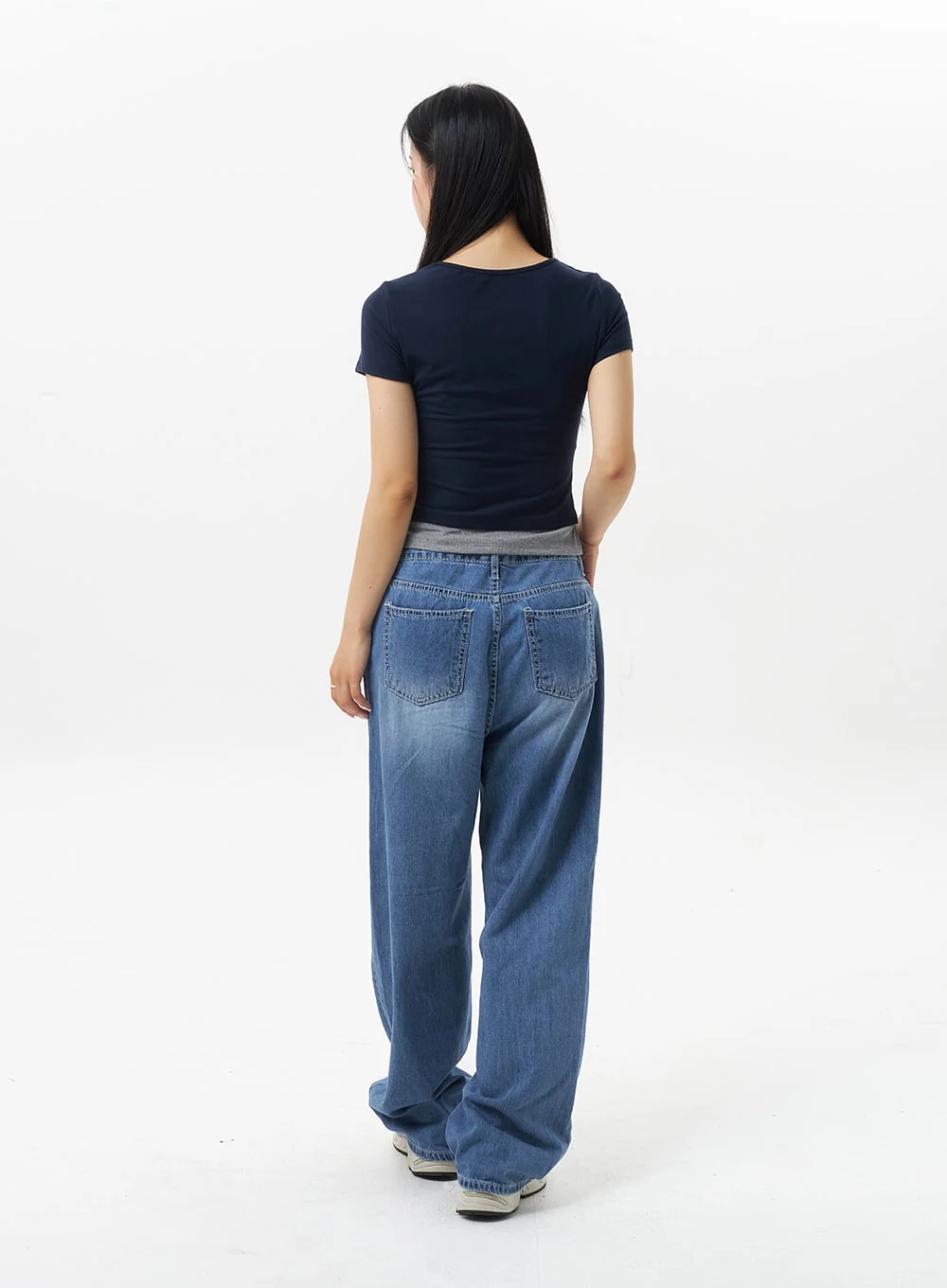 Mid-Wash Baggy Jeans OU323 - Image 9