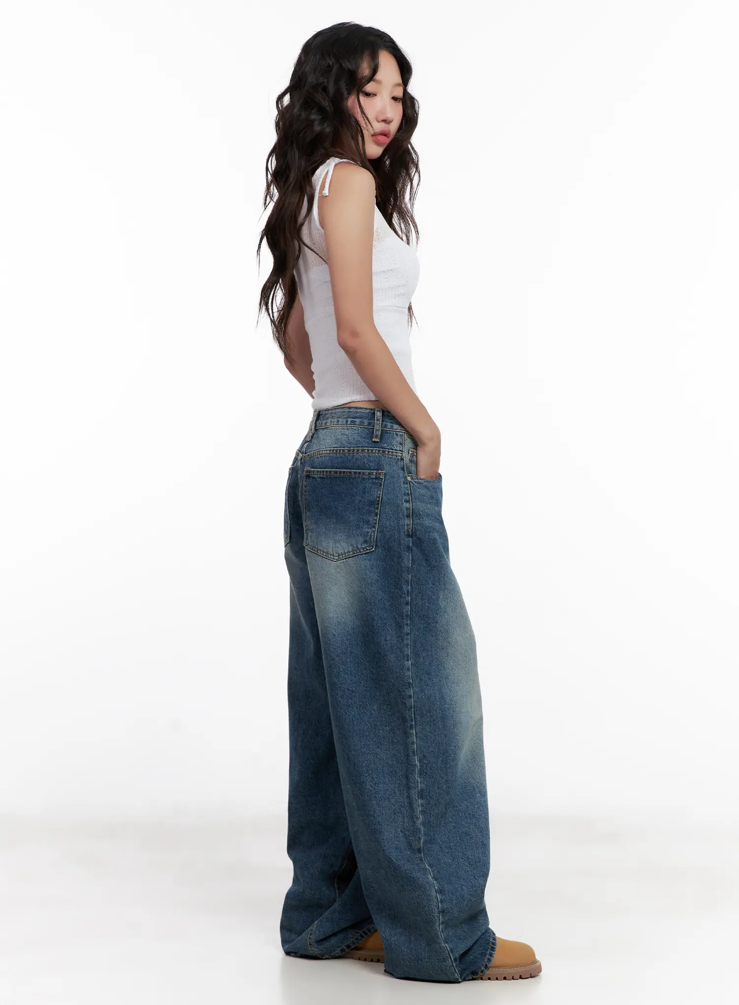 Miji Wide-Leg Washed Denim Jeans CL521 - Image 10