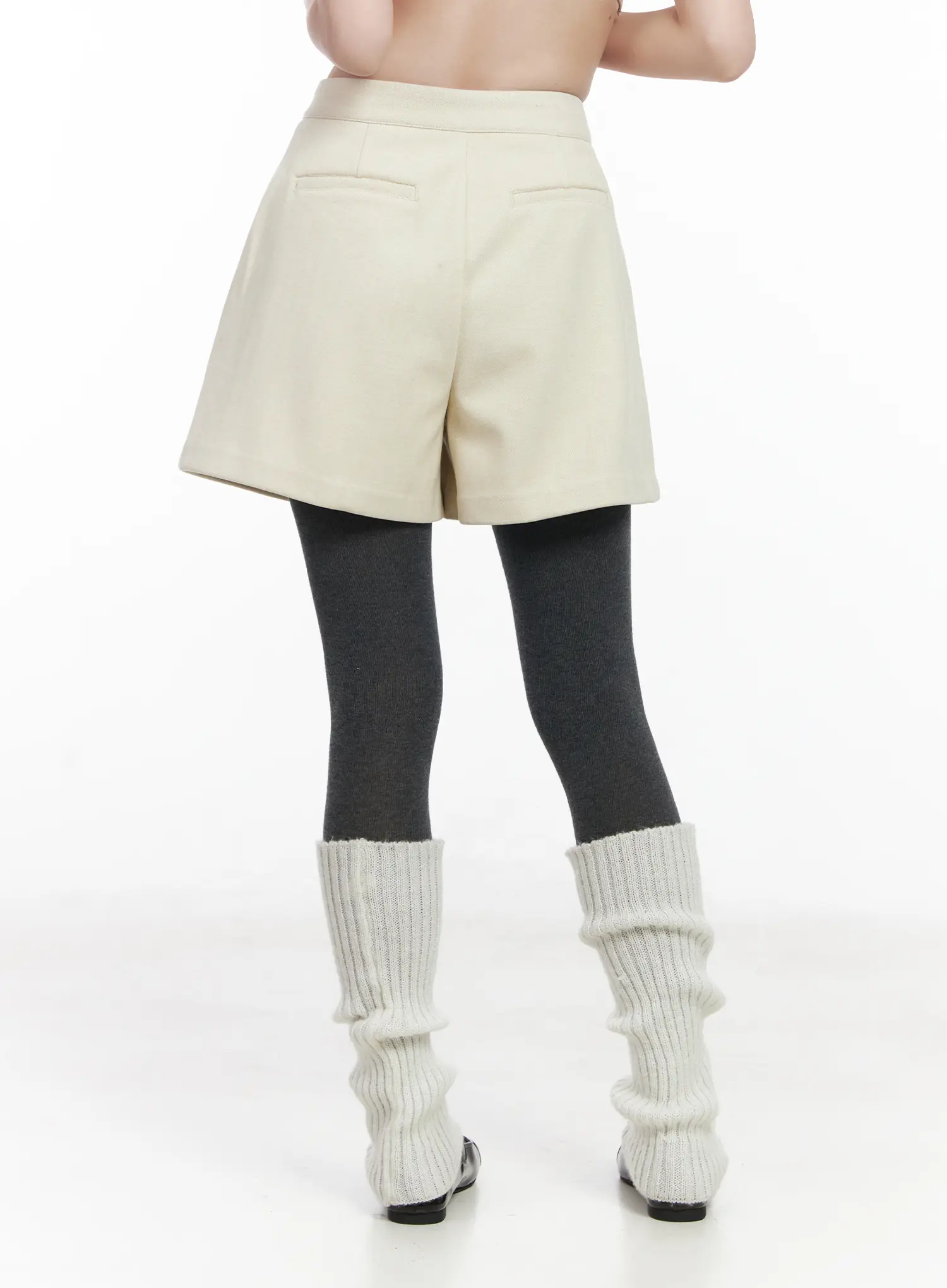 Minimalist Cream Tailored Shorts CJ519 - Image 4