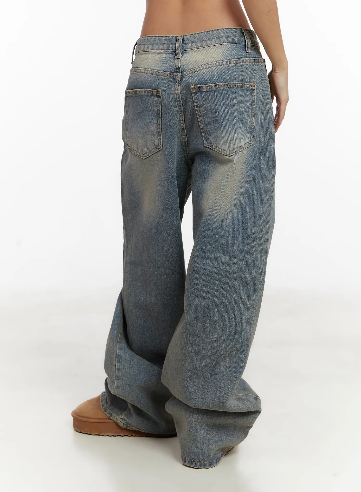 Minj Vintage Wash Wide Leg Jeans CD517 - Image 6