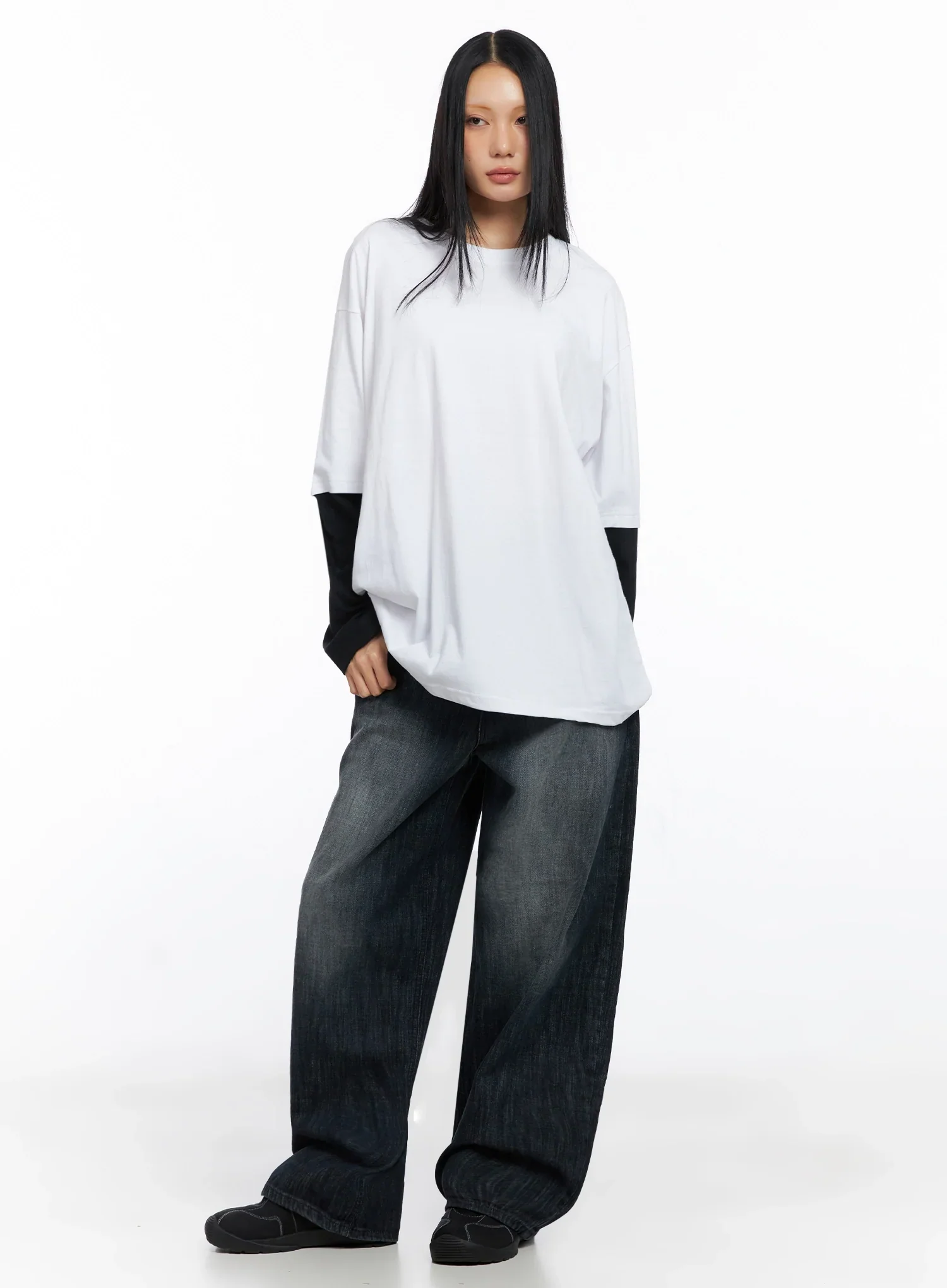 Minnell Vintage-Wash Wide-Leg Jeans IO517 - Image 4