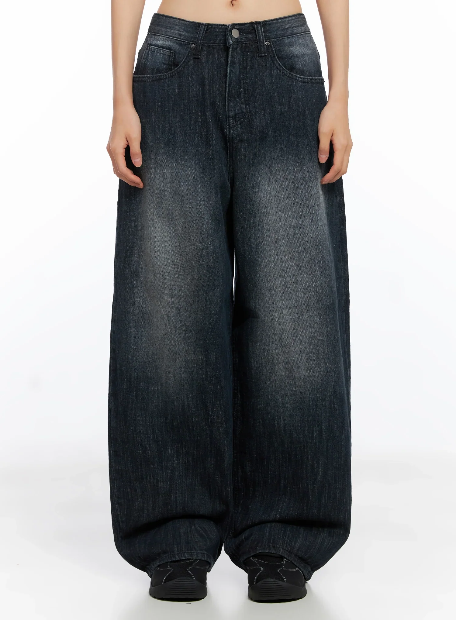 Minnell Vintage-Wash Wide-Leg Jeans IO517 - Image 5
