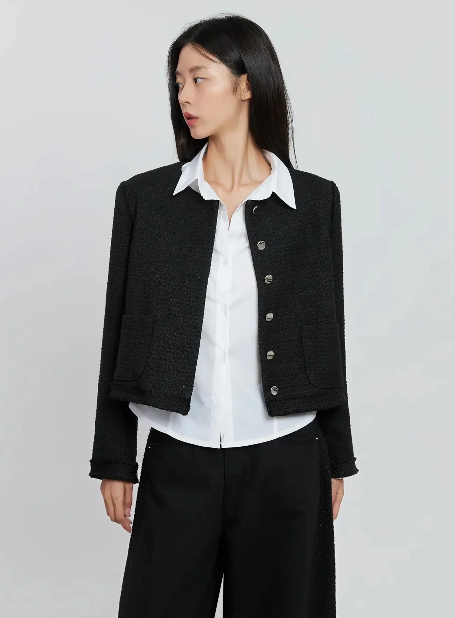 Modern Black Cropped Blazer IO530