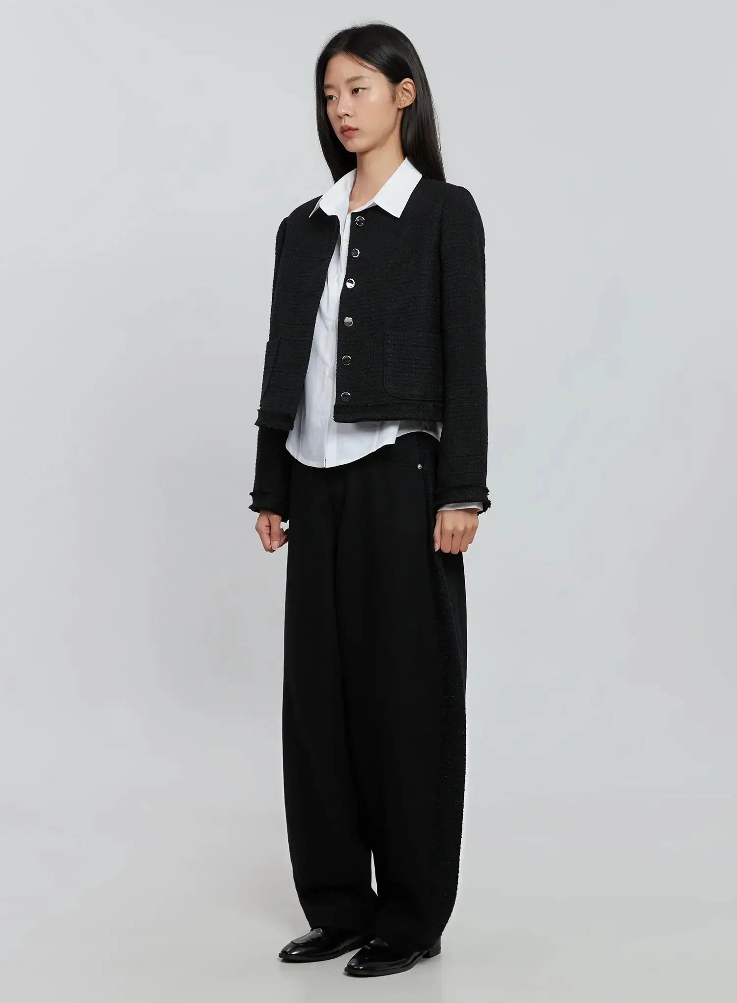Modern Black Cropped Blazer IO530 - Image 12