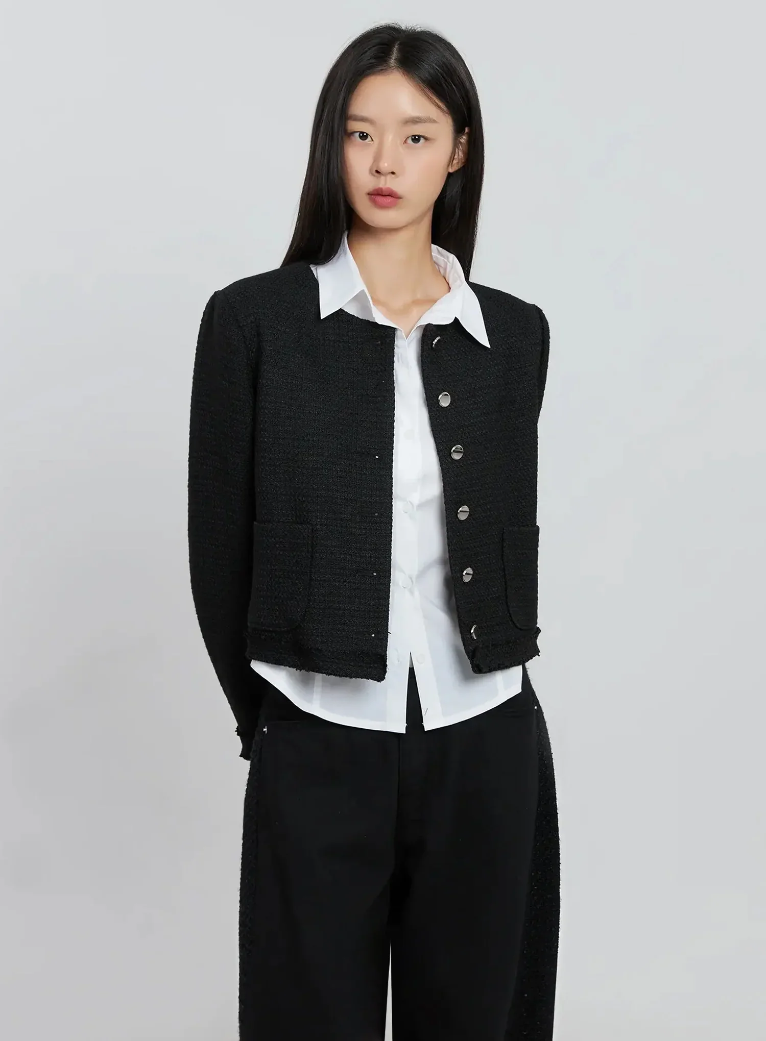 Modern Black Cropped Blazer IO530 - Image 6