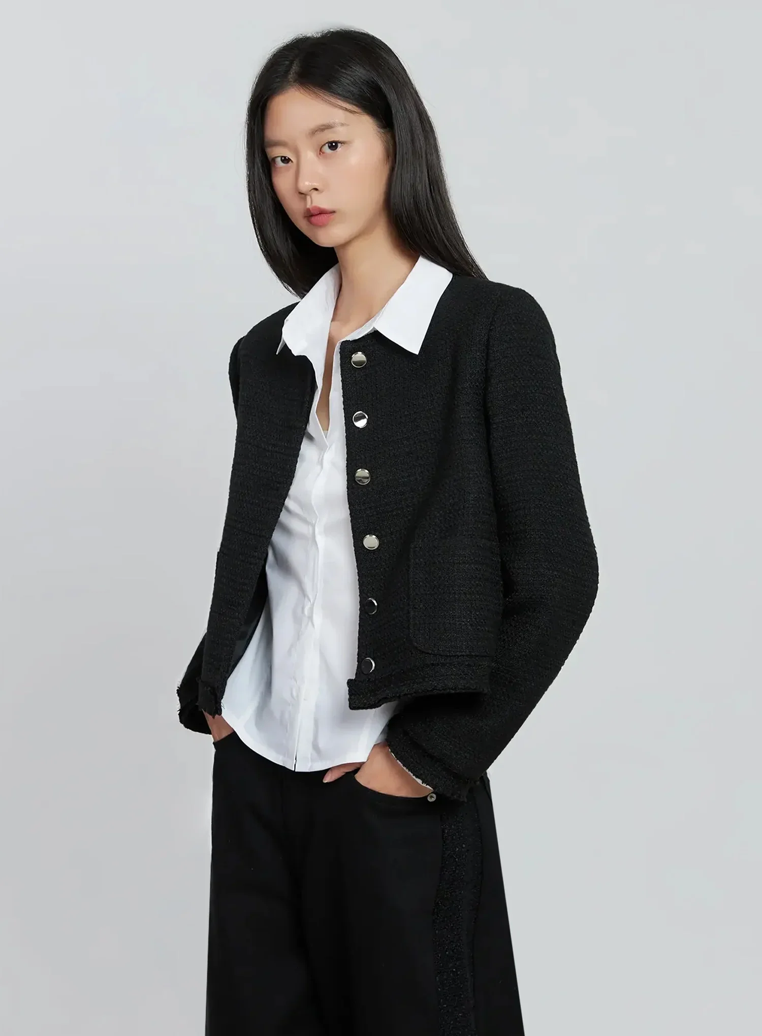 Modern Black Cropped Blazer IO530 - Image 7