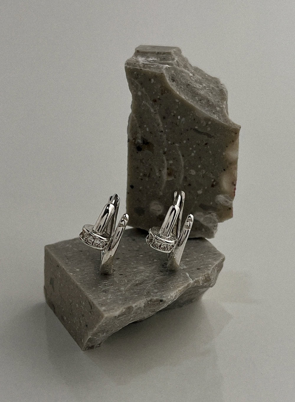Nasam Round Earrings IL415 - Image 3