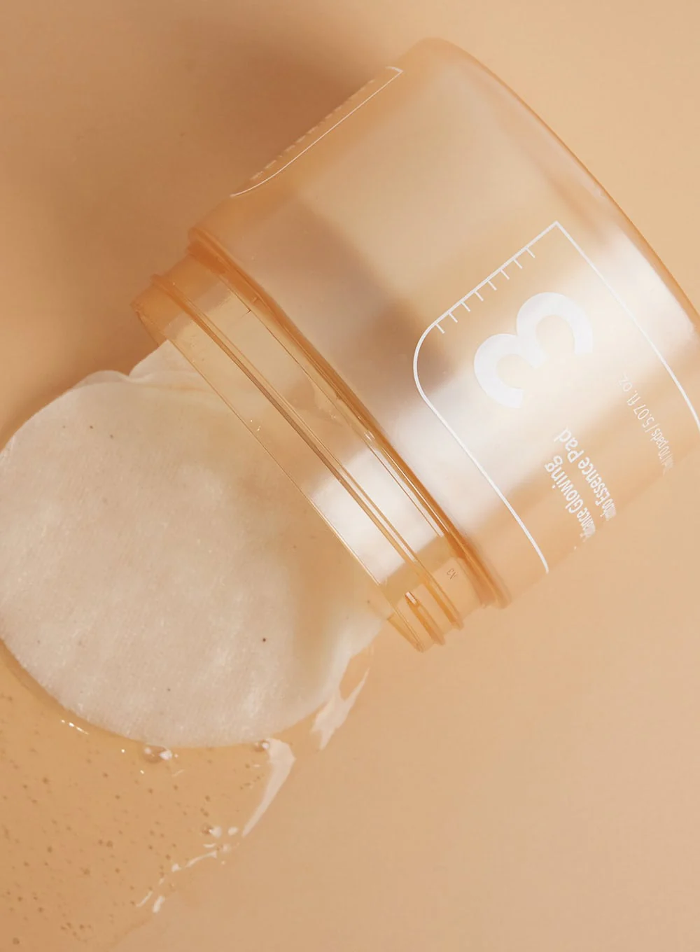 No.3 Radiance Glowing Jumbo Essence Pad (70ea / 190ml) - Image 2
