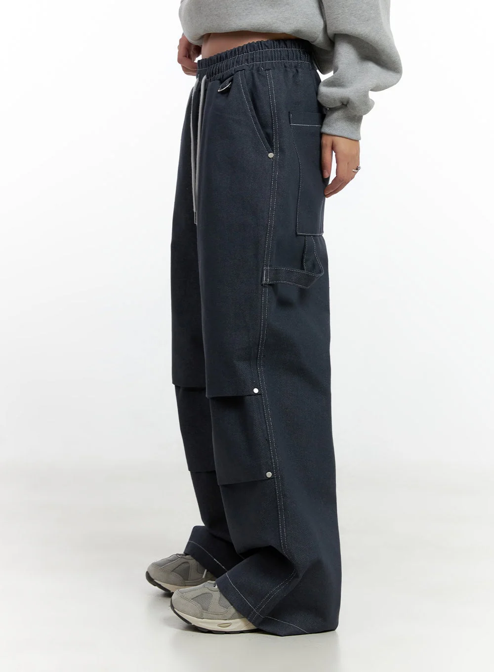 Non-Fade Wide-Leg Denim Trousers CN412 - Image 5