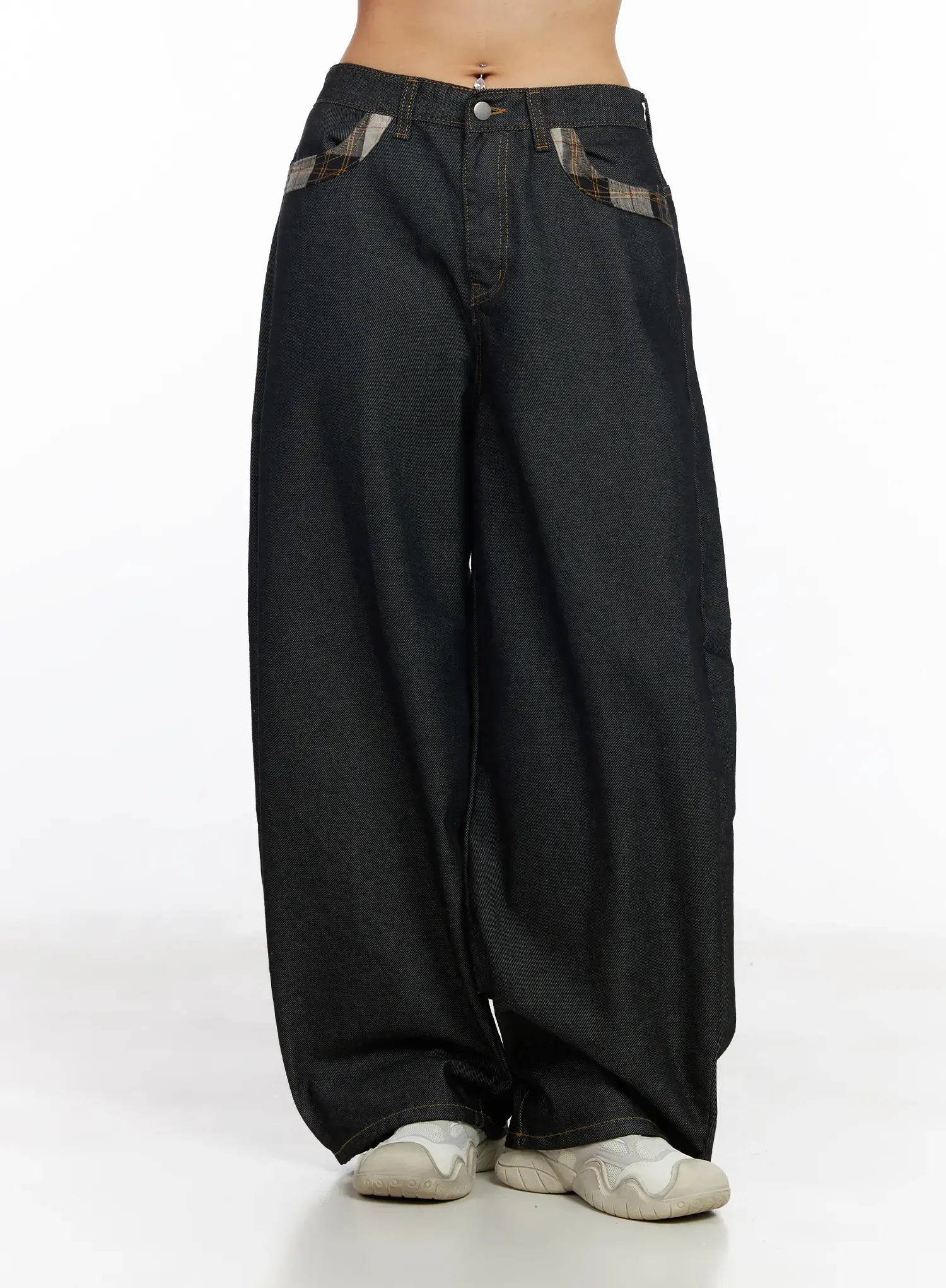 Nora Plaid Accent Wide-Leg Jeans CF506 - Image 16