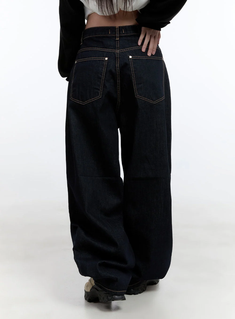 Nori Roomy Fit Denim with Stitch CS406 - Image 8