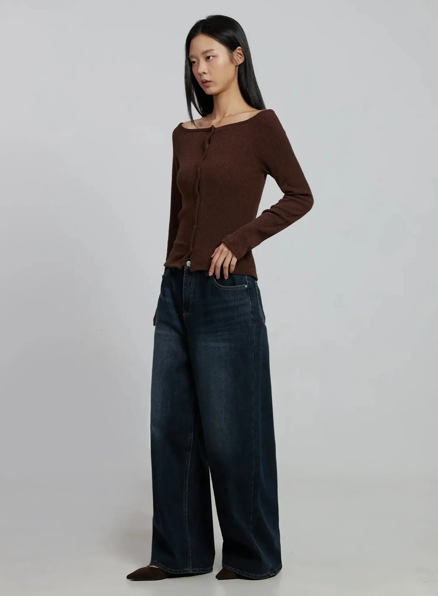 Off-Shoulder Button Ribbed Cardigan IM520 - Image 3