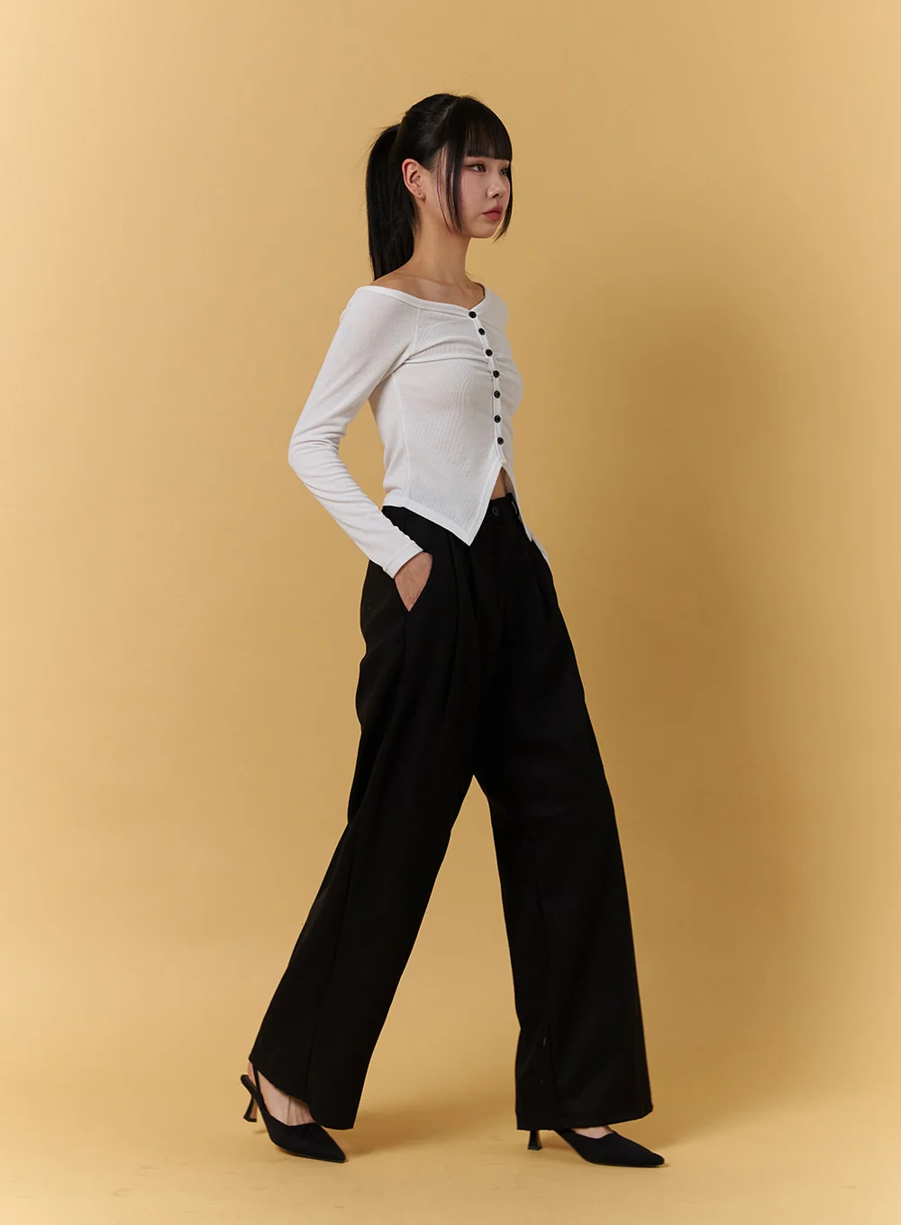 Off-Shoulder Crop Top CJ404 - Image 3
