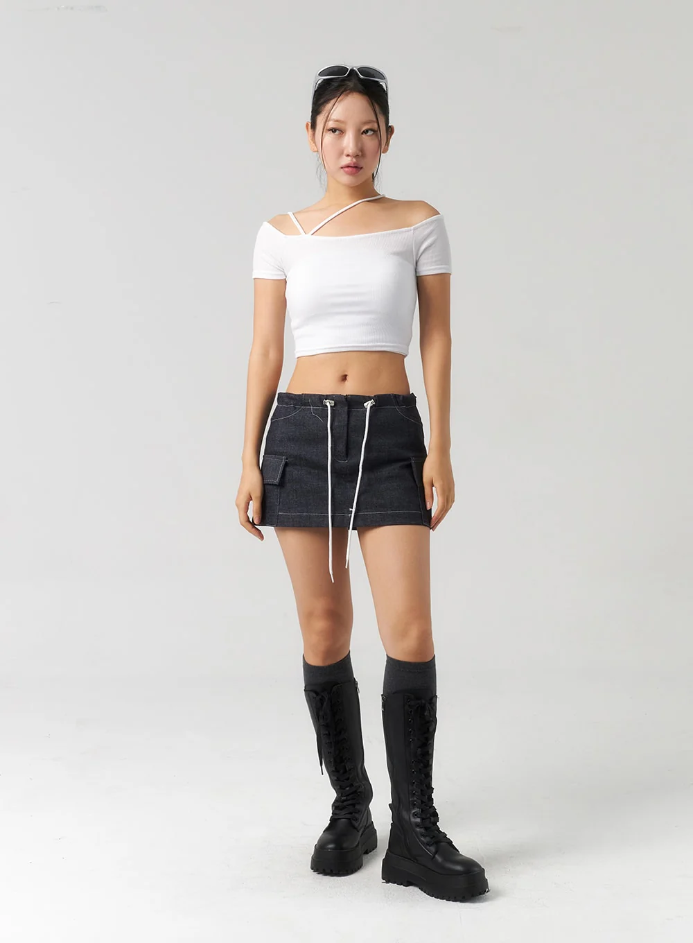 Off-Shoulder Cropped Tee CU326 - Image 4