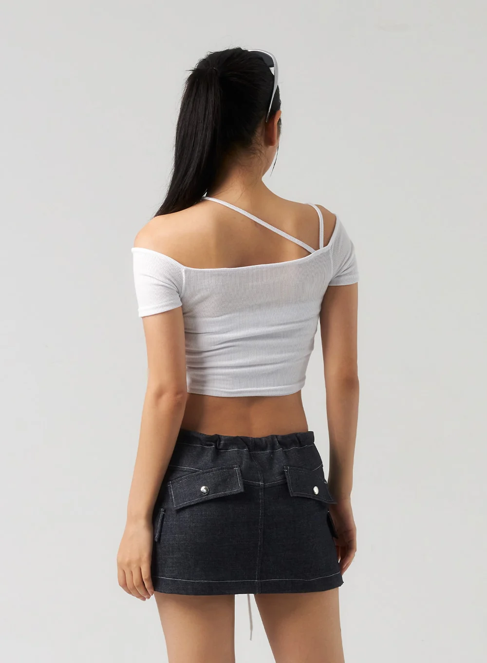 Off-Shoulder Cropped Tee CU326 - Image 6