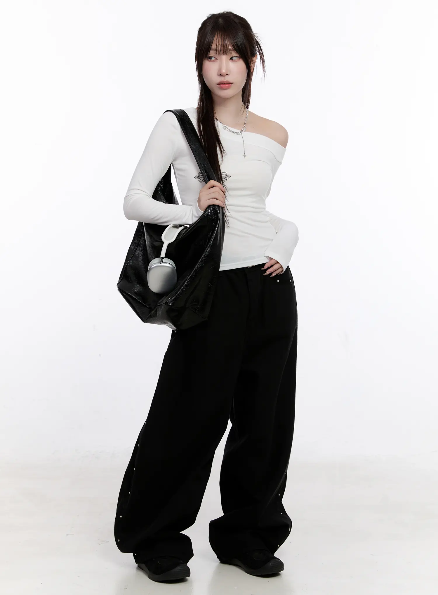 Off-Shoulder Graphic Long Sleeve Top CS530 - Image 2