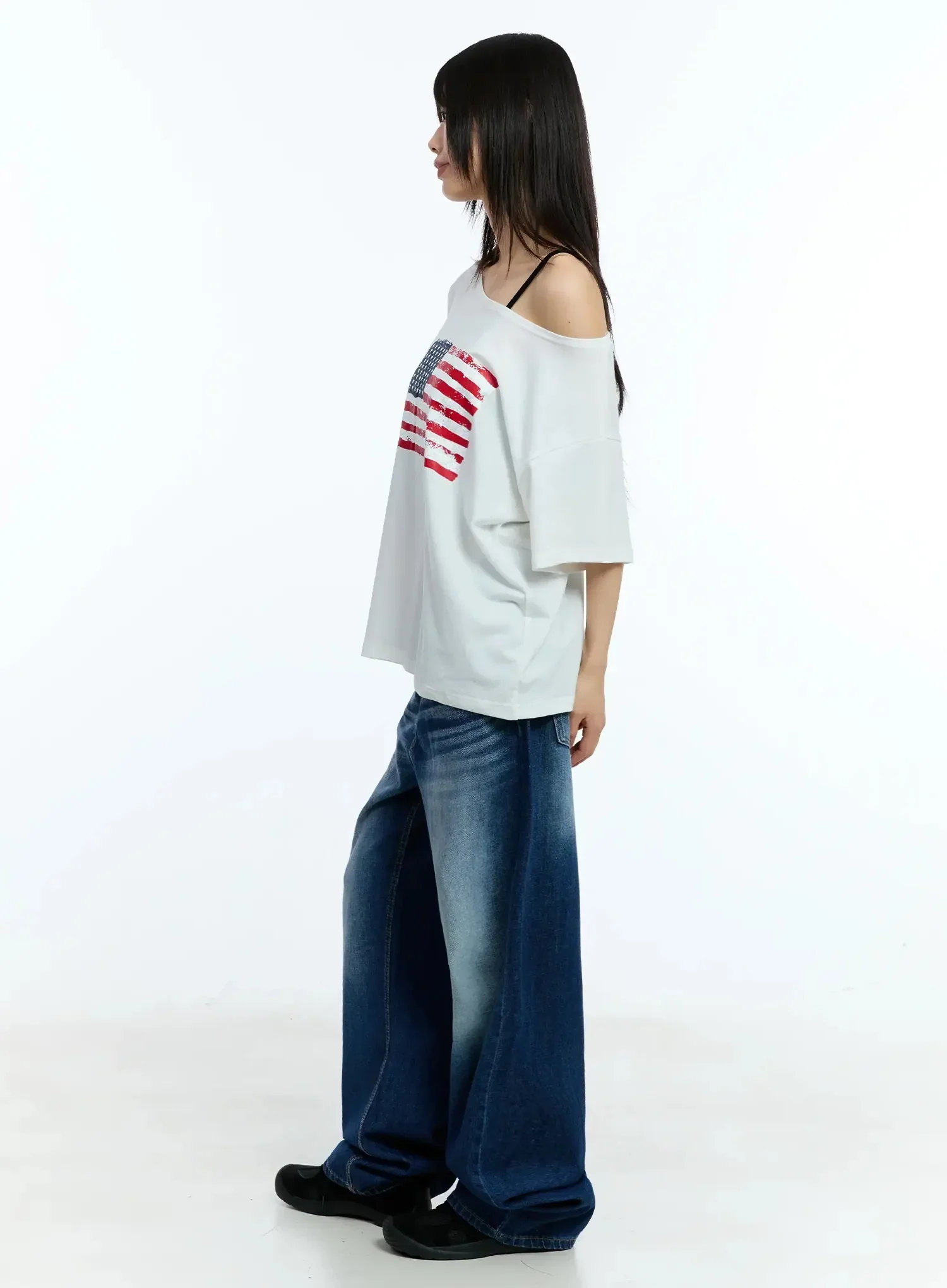 Off-Shoulder Graphic Print Tee IU525 - Image 13