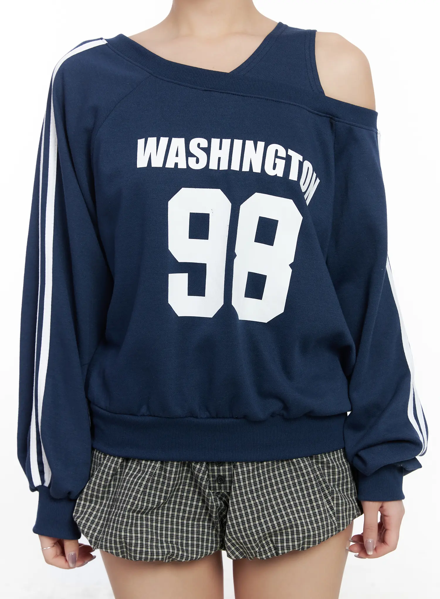 Off-Shoulder Graphic Sweatshirt CF503 - Image 7