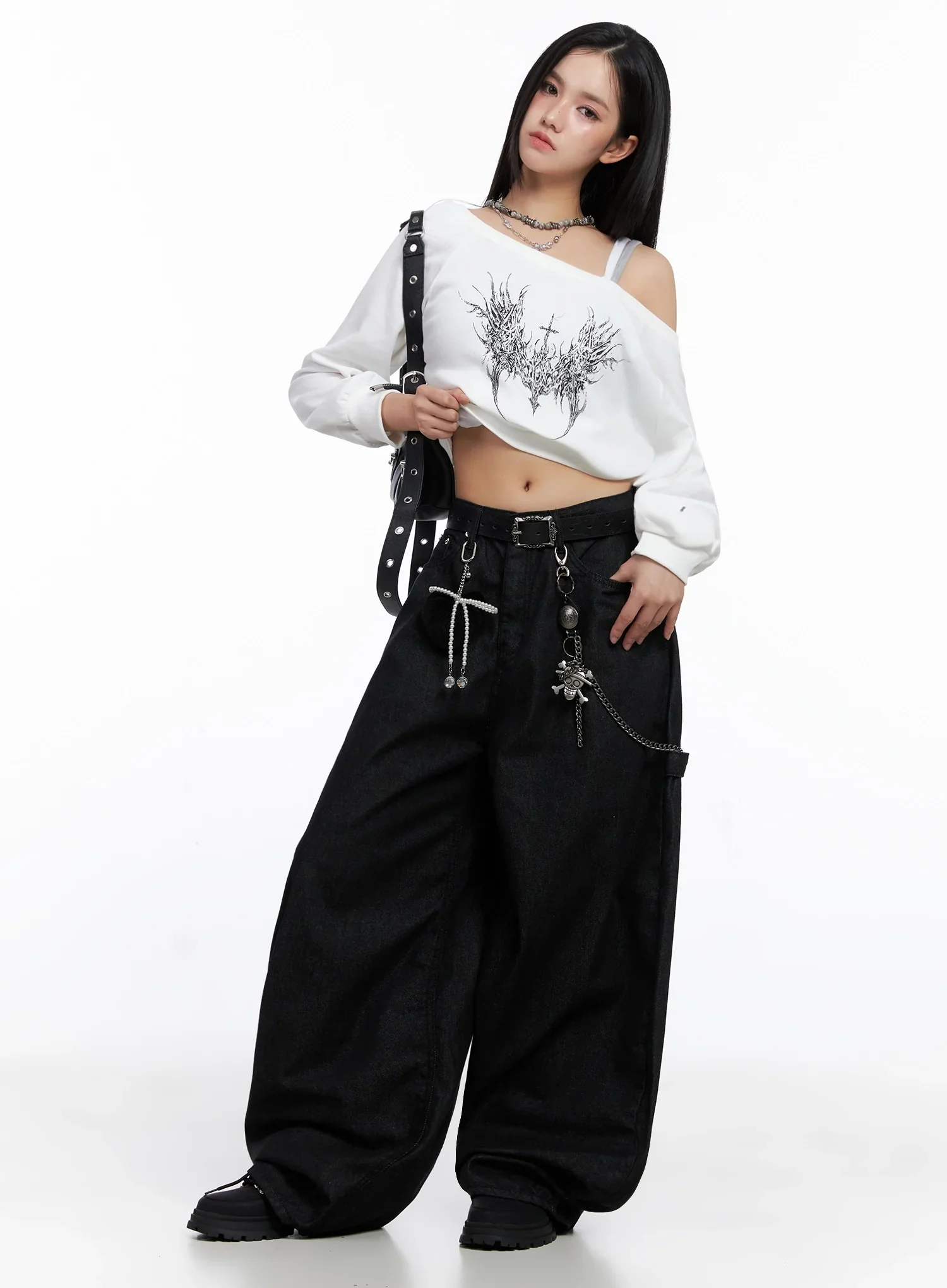 Off-Shoulder Graphic Sweatshirt IS525 - Image 11