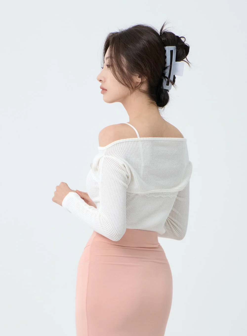 Off-Shoulder Knit Bolero Cardigan IO26 - Image 4