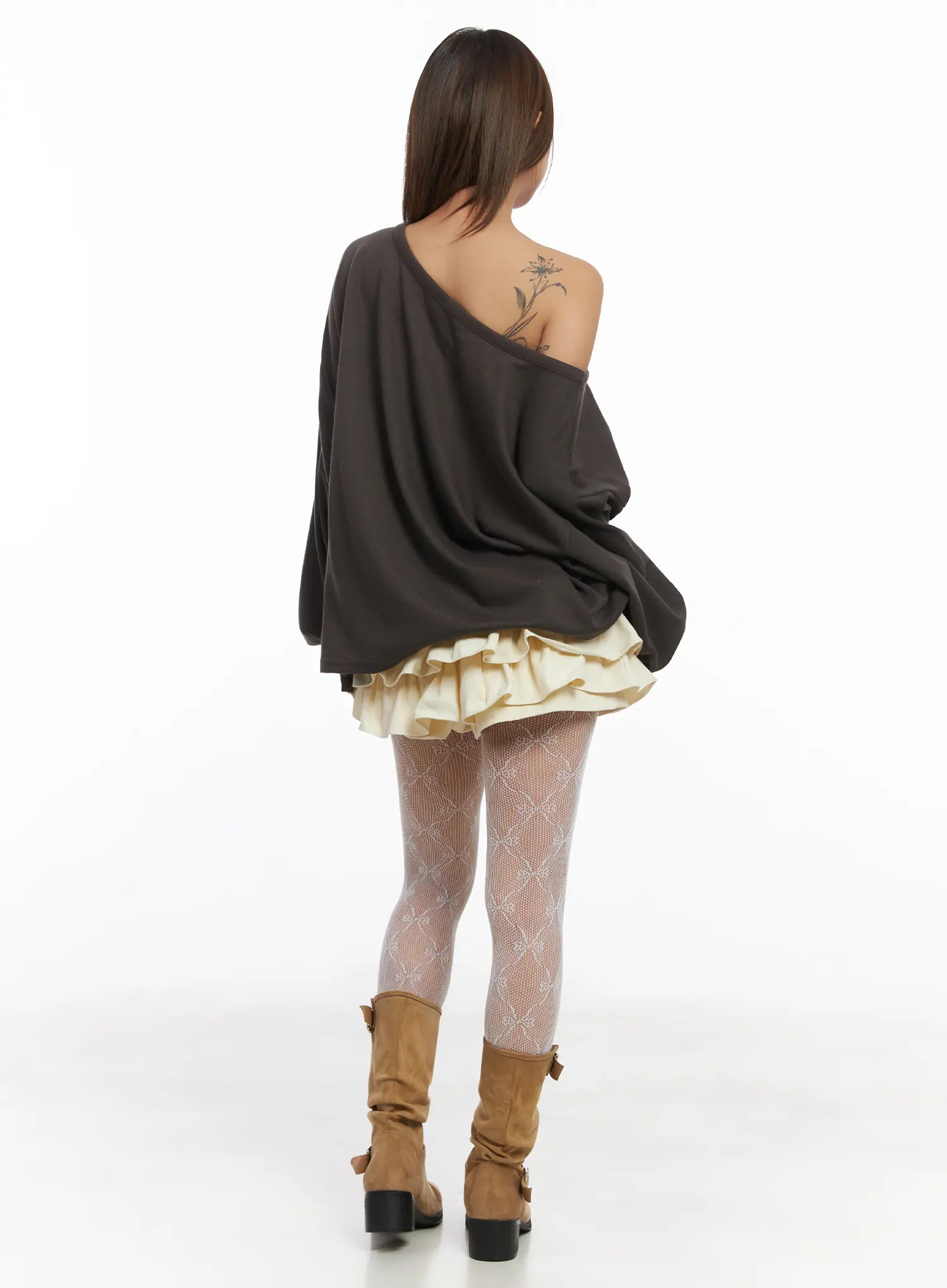 Off-Shoulder Loose Fit Sweatshirt CJ513 - Image 5