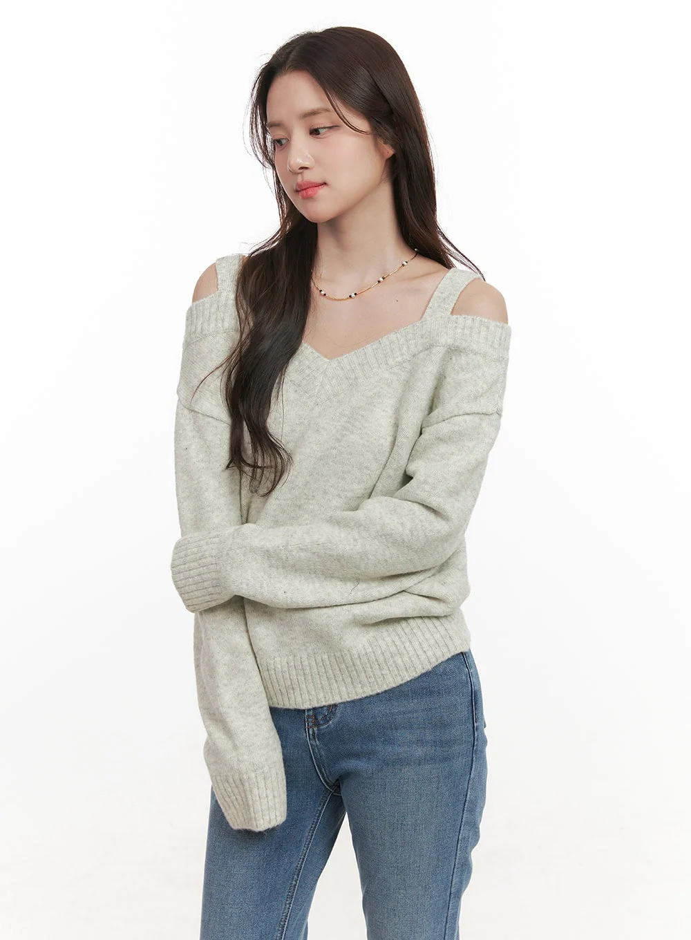 Off-Shoulder V-Neck Sweater with Straps CJ515 - Image 7