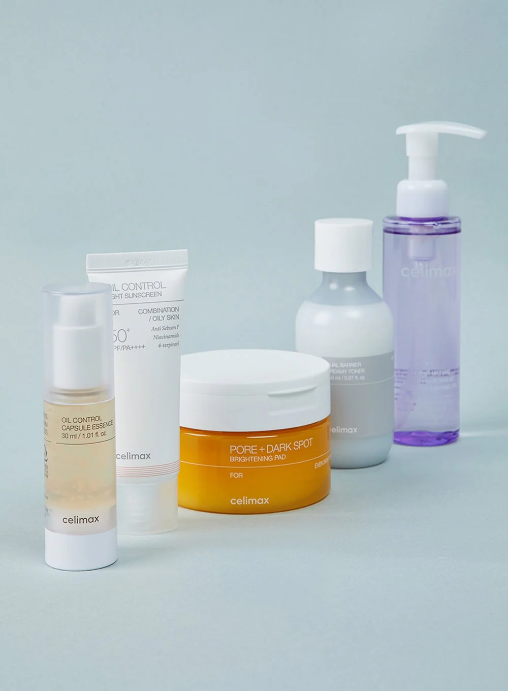 Oil Control Light Sunscreen (40ml) - Image 3